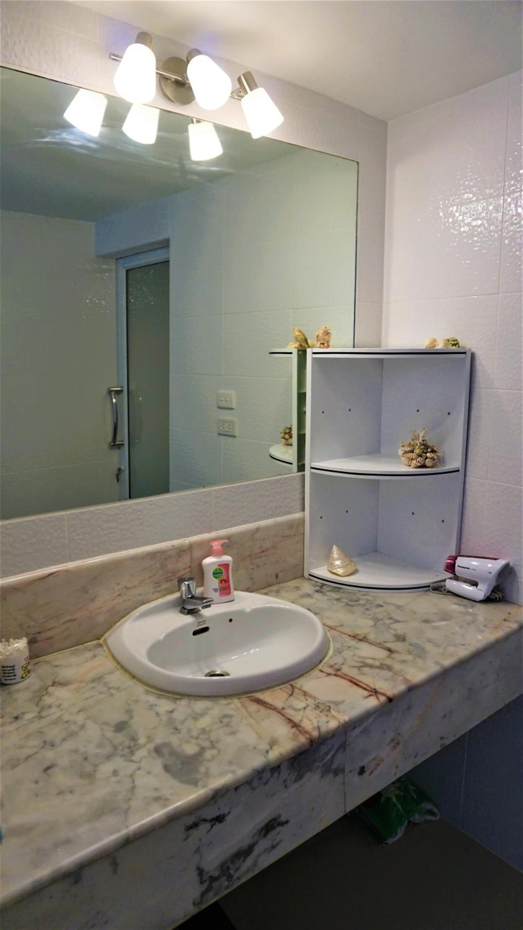 One-Bedroom Apartment - Photo 26