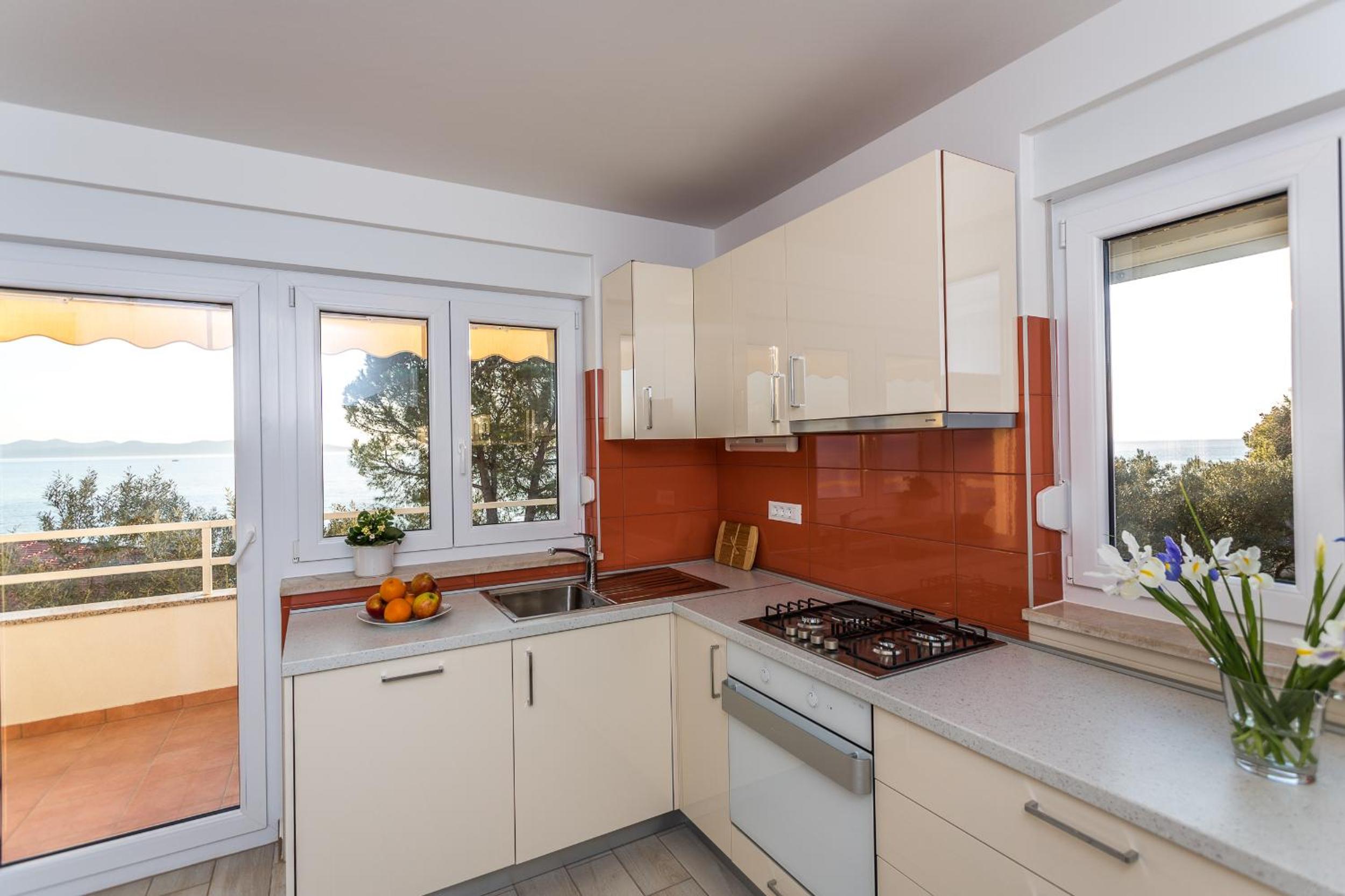 Two-Bedroom Apartment With Sea View photo 3