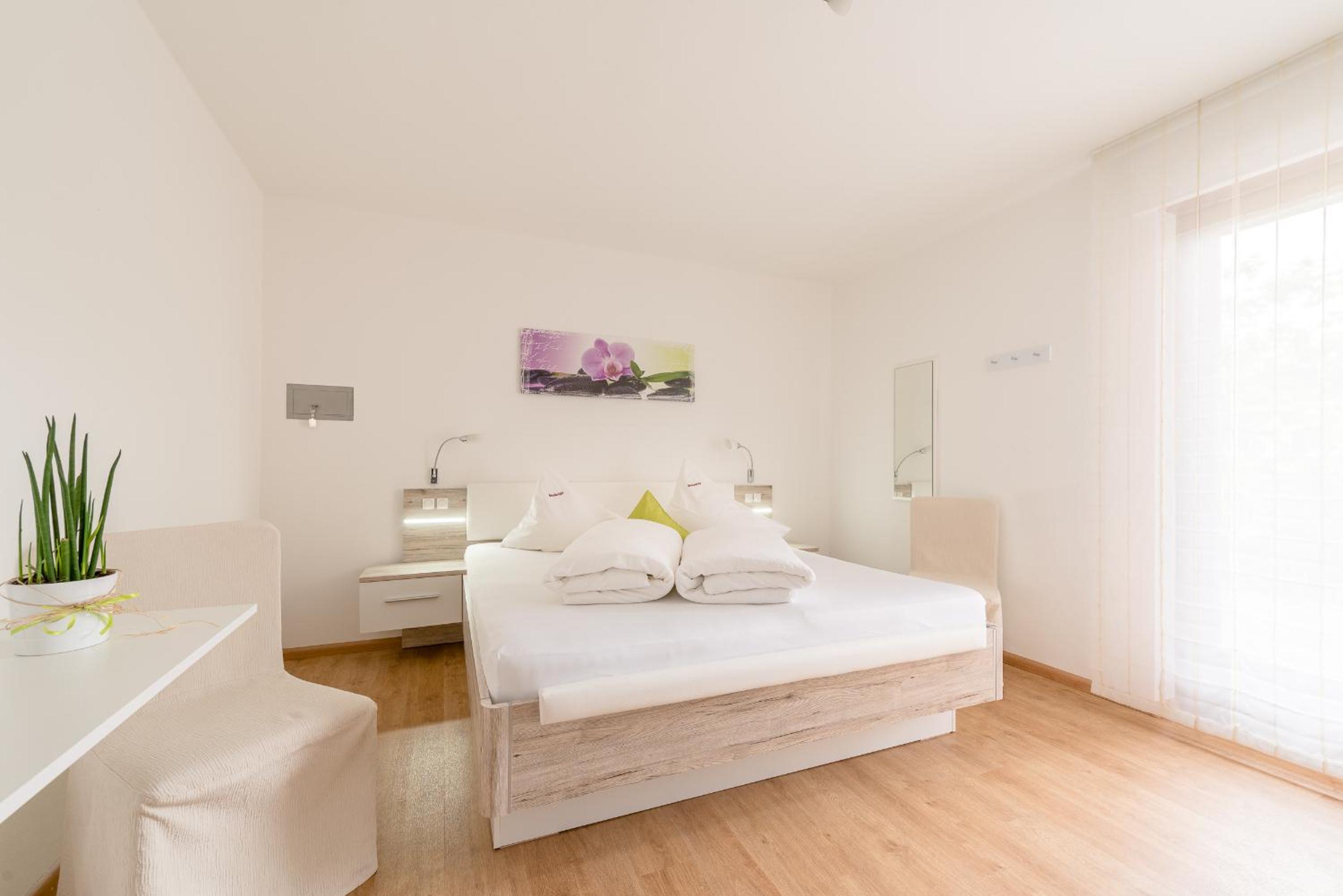 Double Room with Balcony photo 2