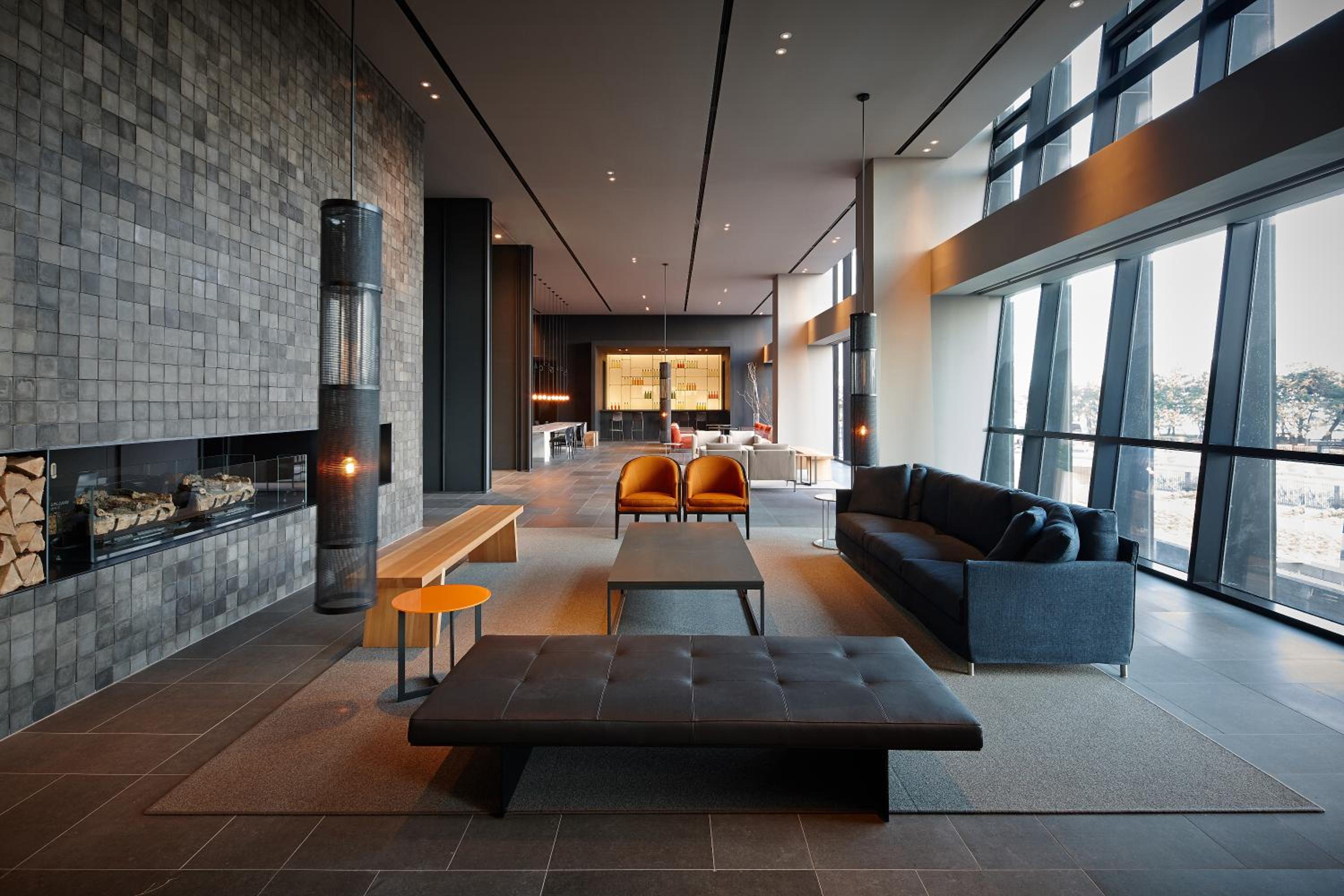 [Duty Free PKG] Premier Double Room with City View with One-Time Lotte Duty-Free Voucher