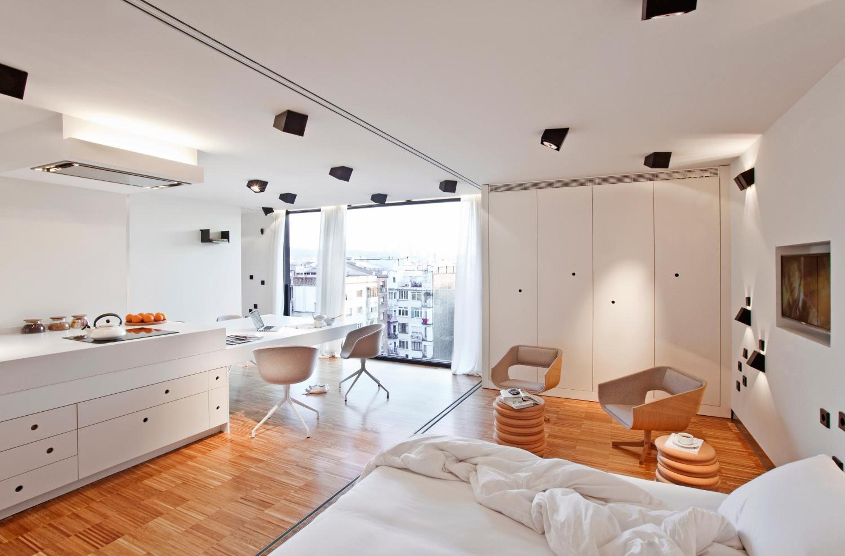 Ático de 2 dormitorios y 2 baños con terraza