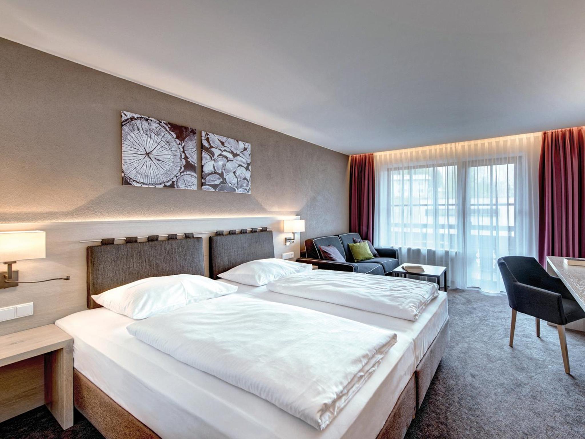 Double Room with Balcony - Photo 7