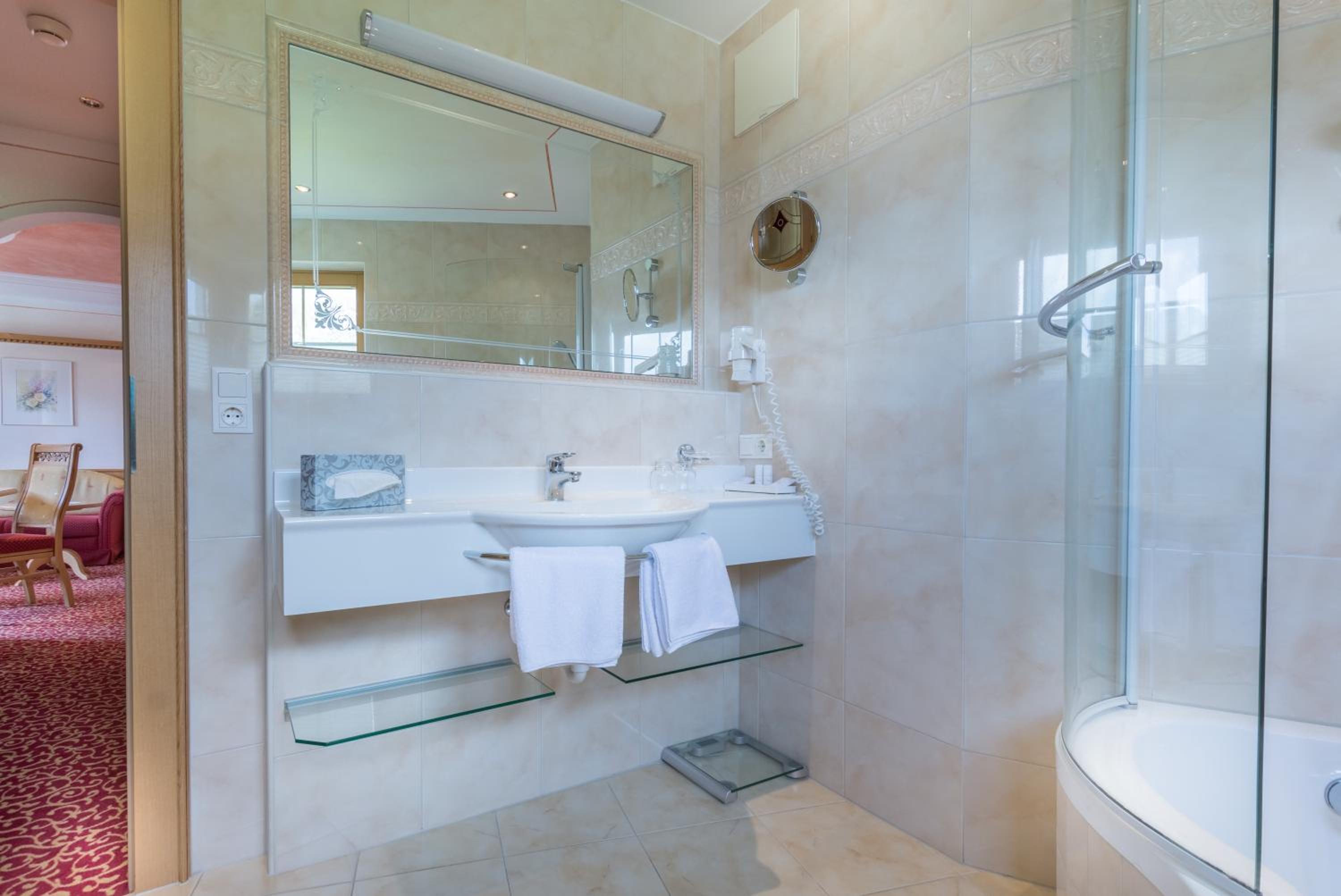 Deluxe Double Room photo 3