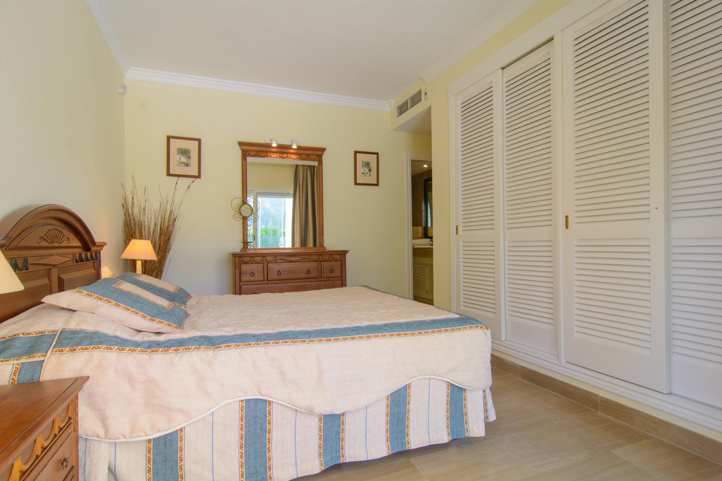 Apartamento con Balcón