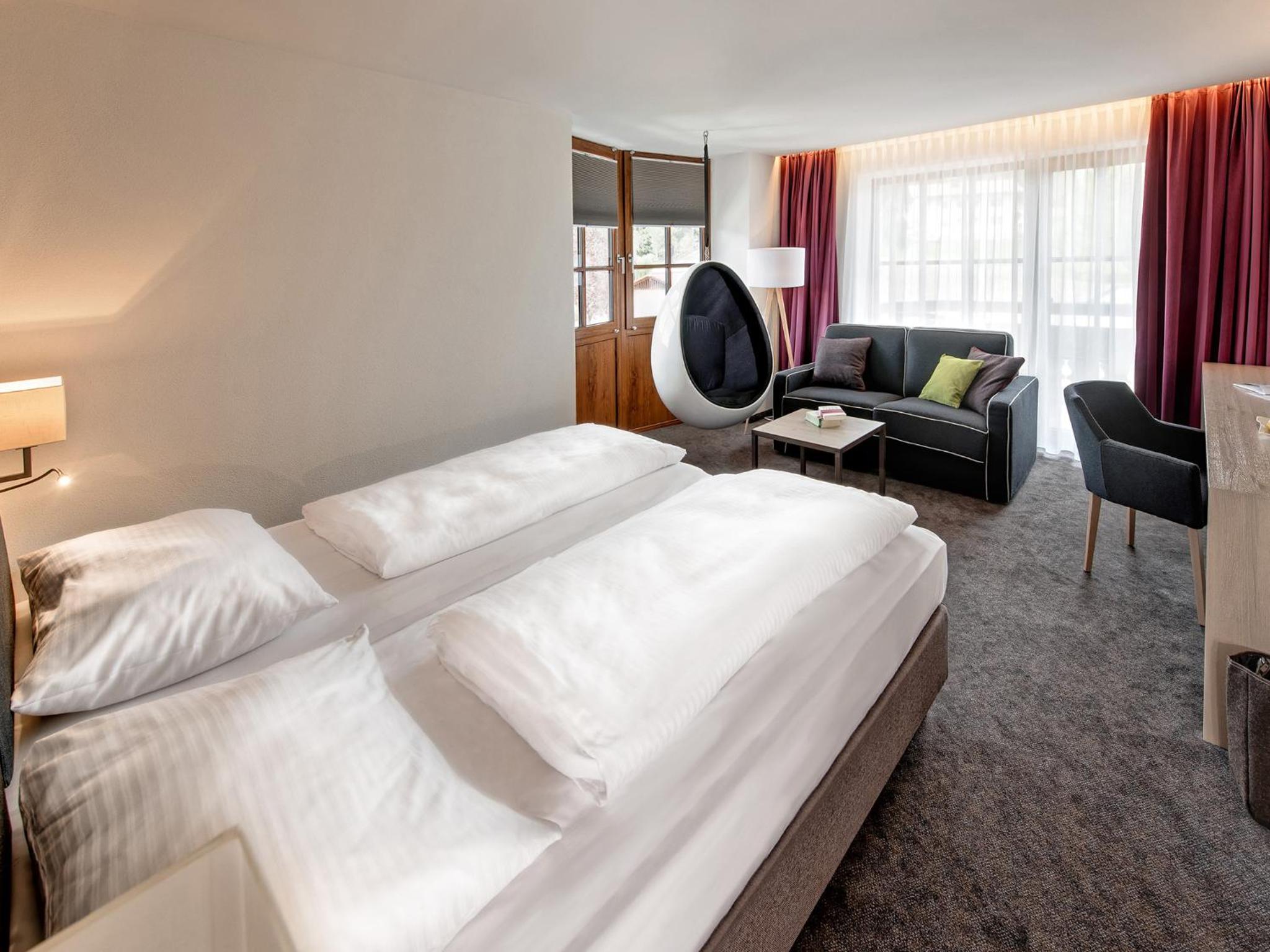 Large Double Room - Photo 11
