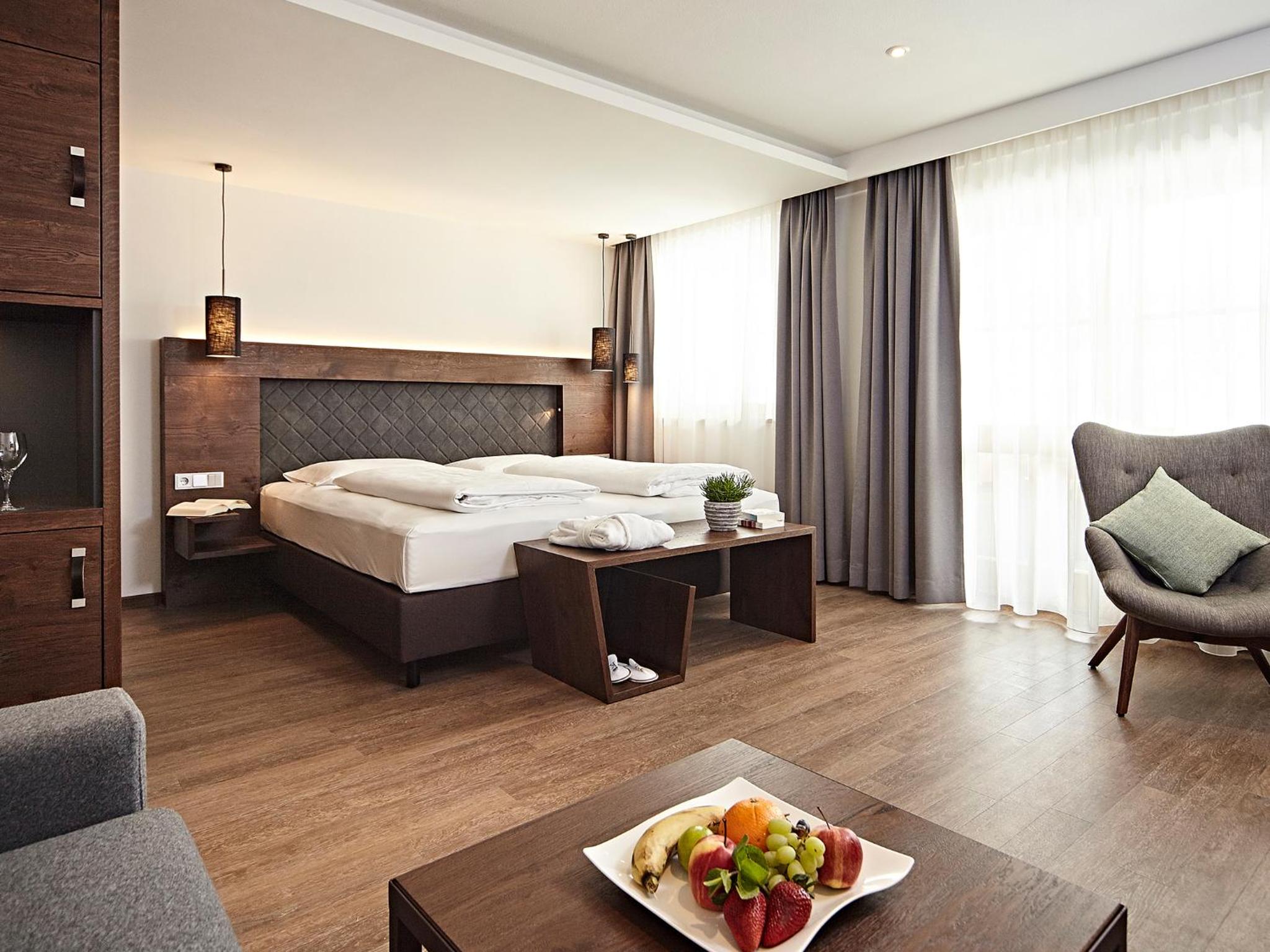 Large Double Room - Photo 8
