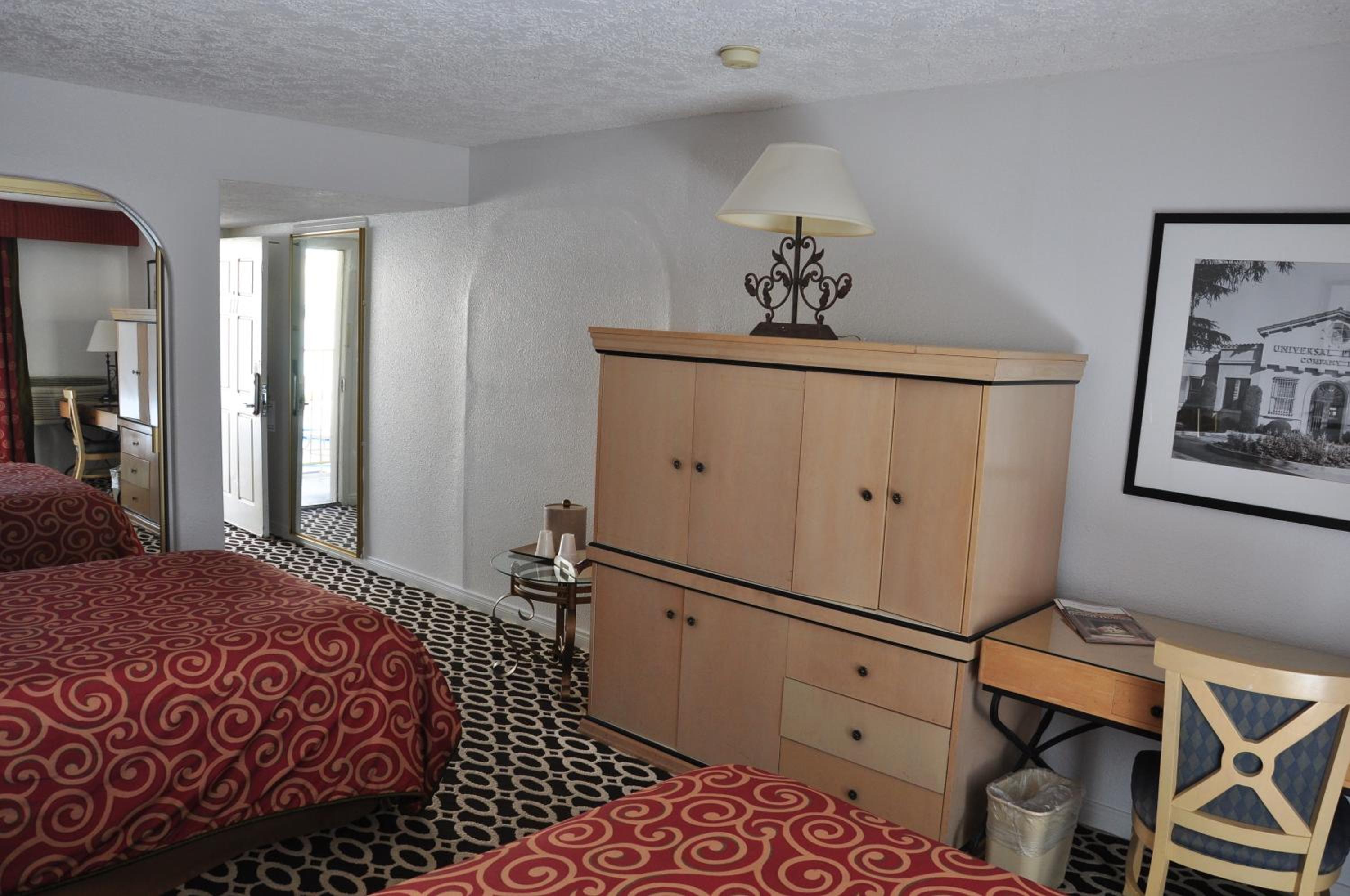 Room With Double Bed And Balcony photo 2