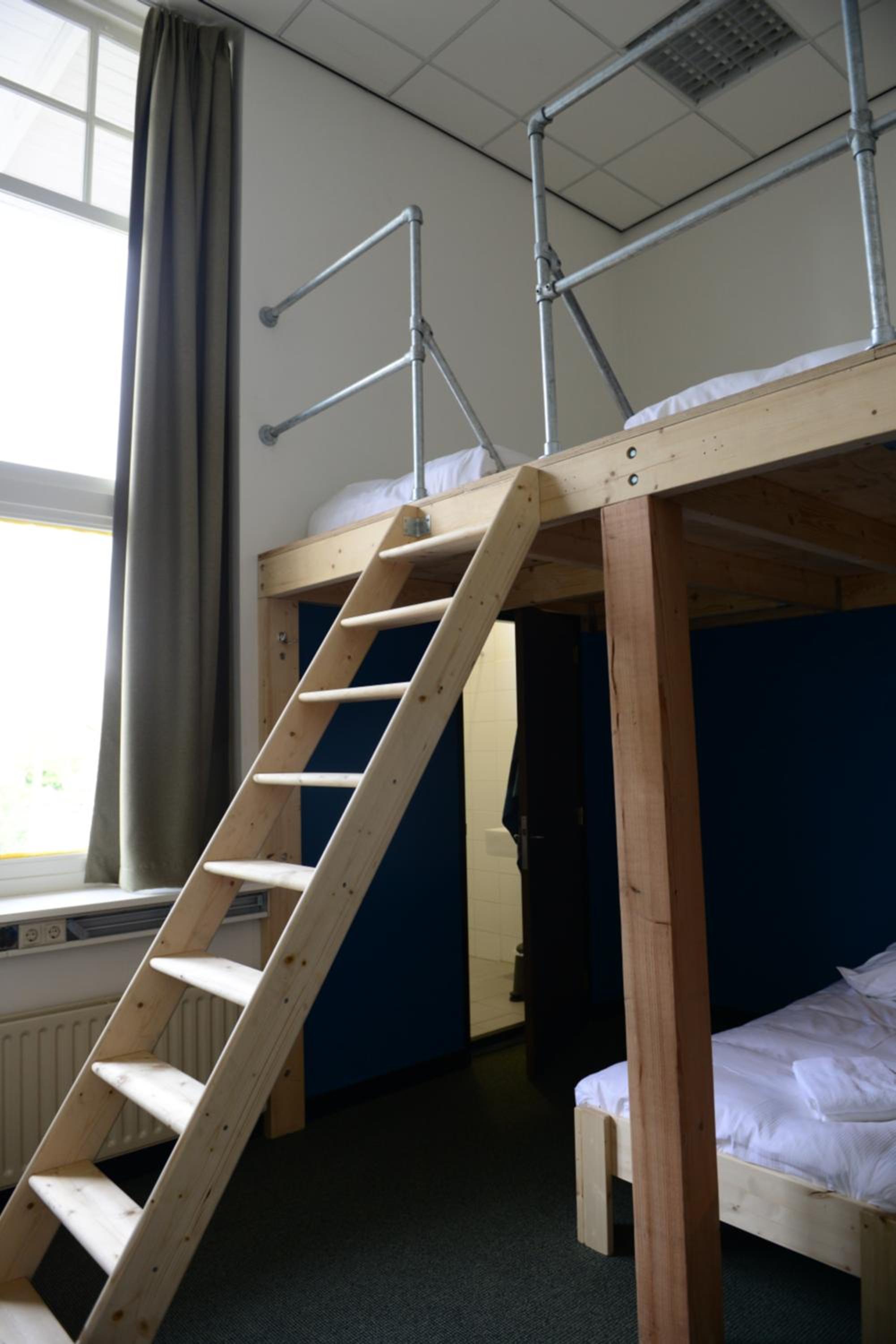 Bed in 7-Bed Dormitory Room photo 2