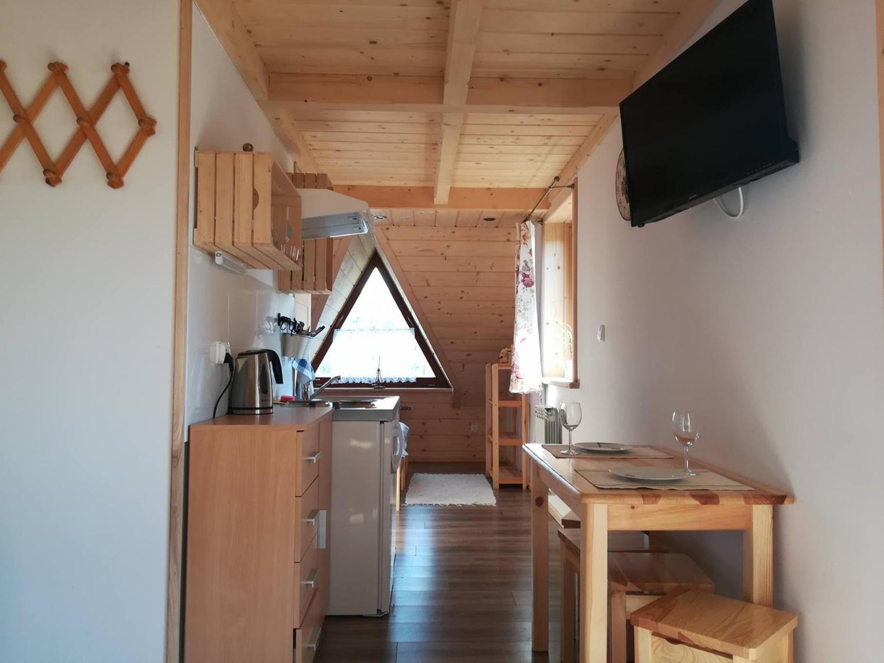 Apartment with Mountain View - Photo 5