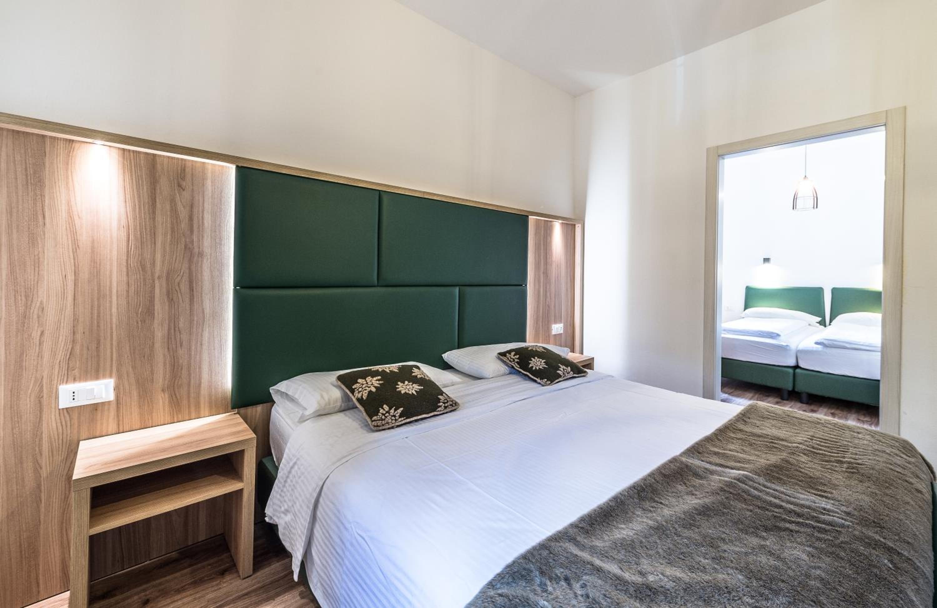 Quadruple Room - Photo 4