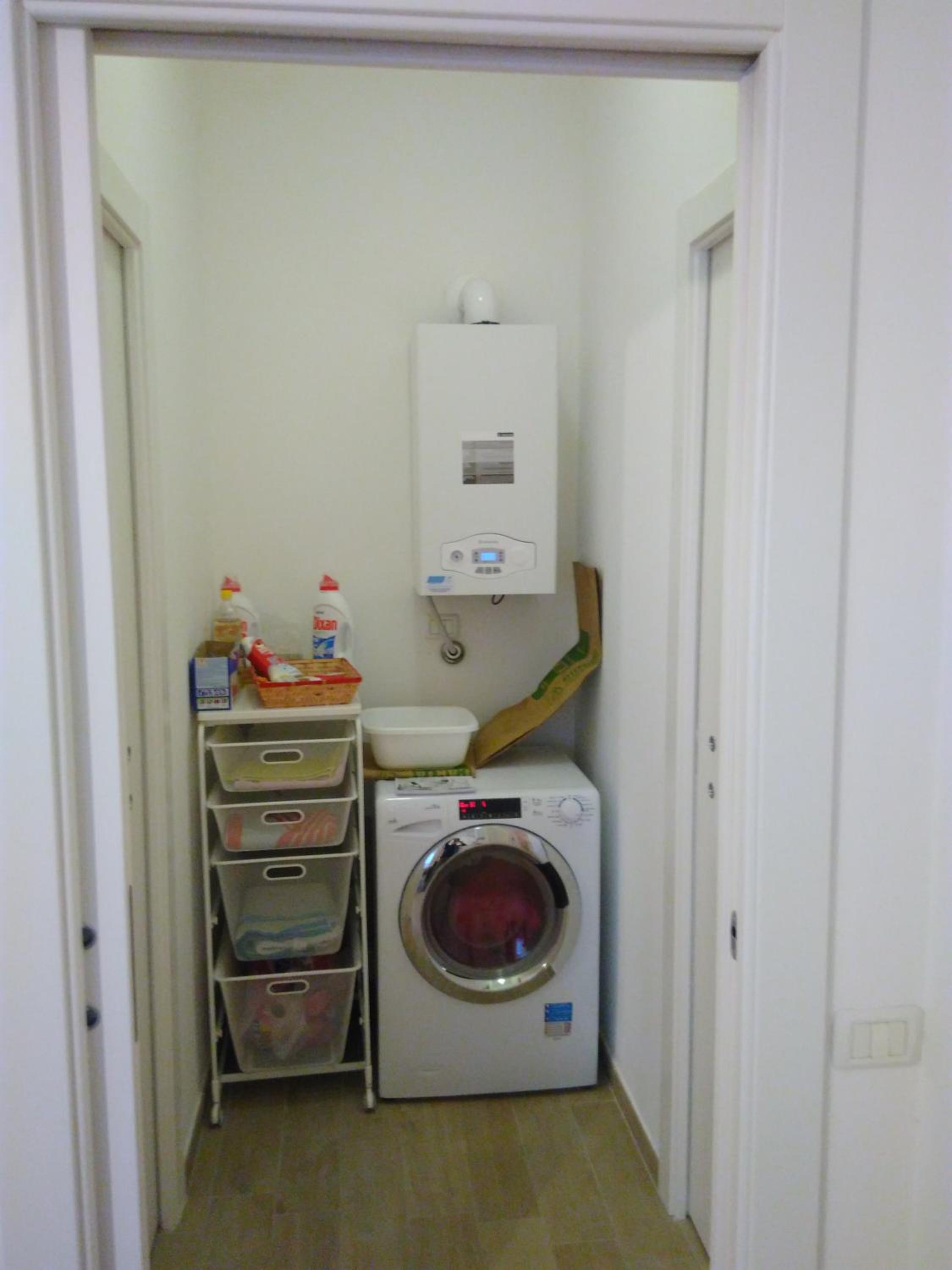 Two-Bedroom Apartment - Photo 9