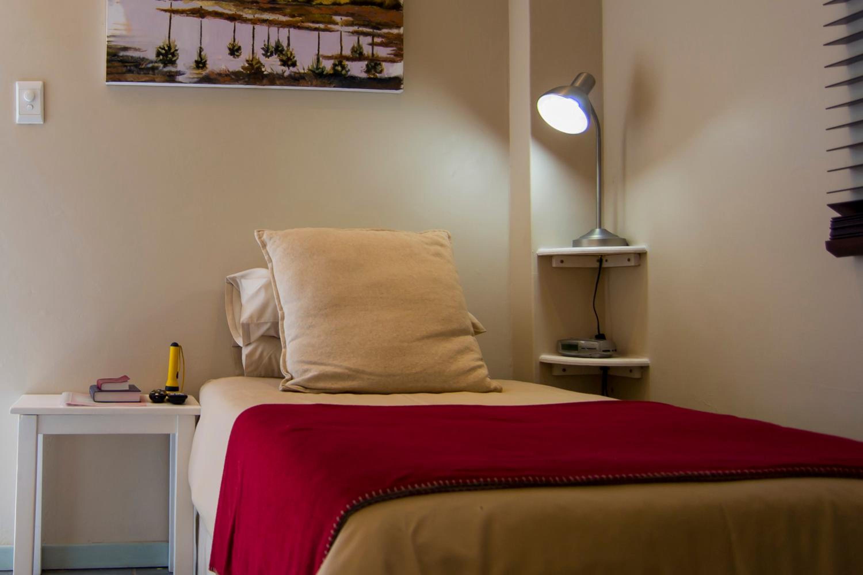 Budget Single Room photo 3