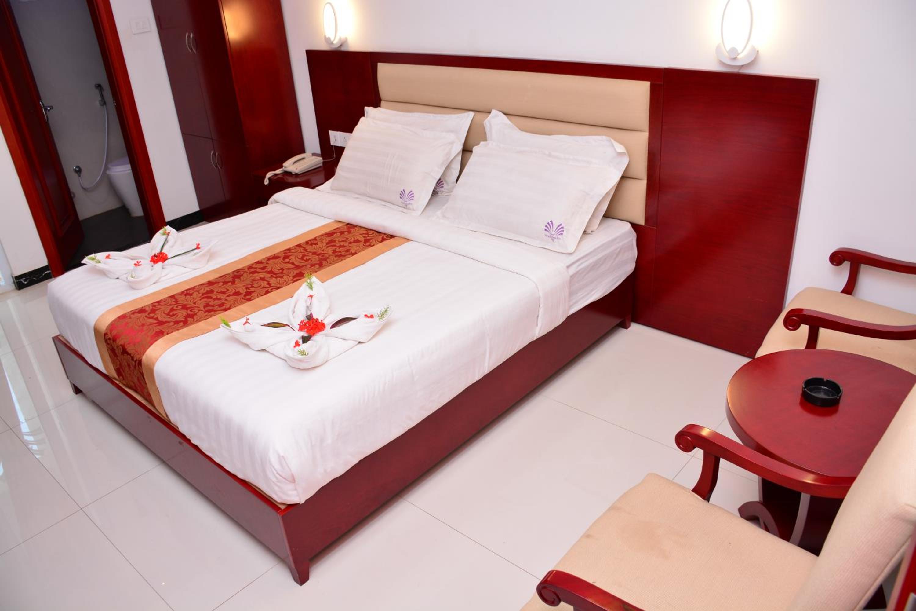 Deluxe Room - Photo 2