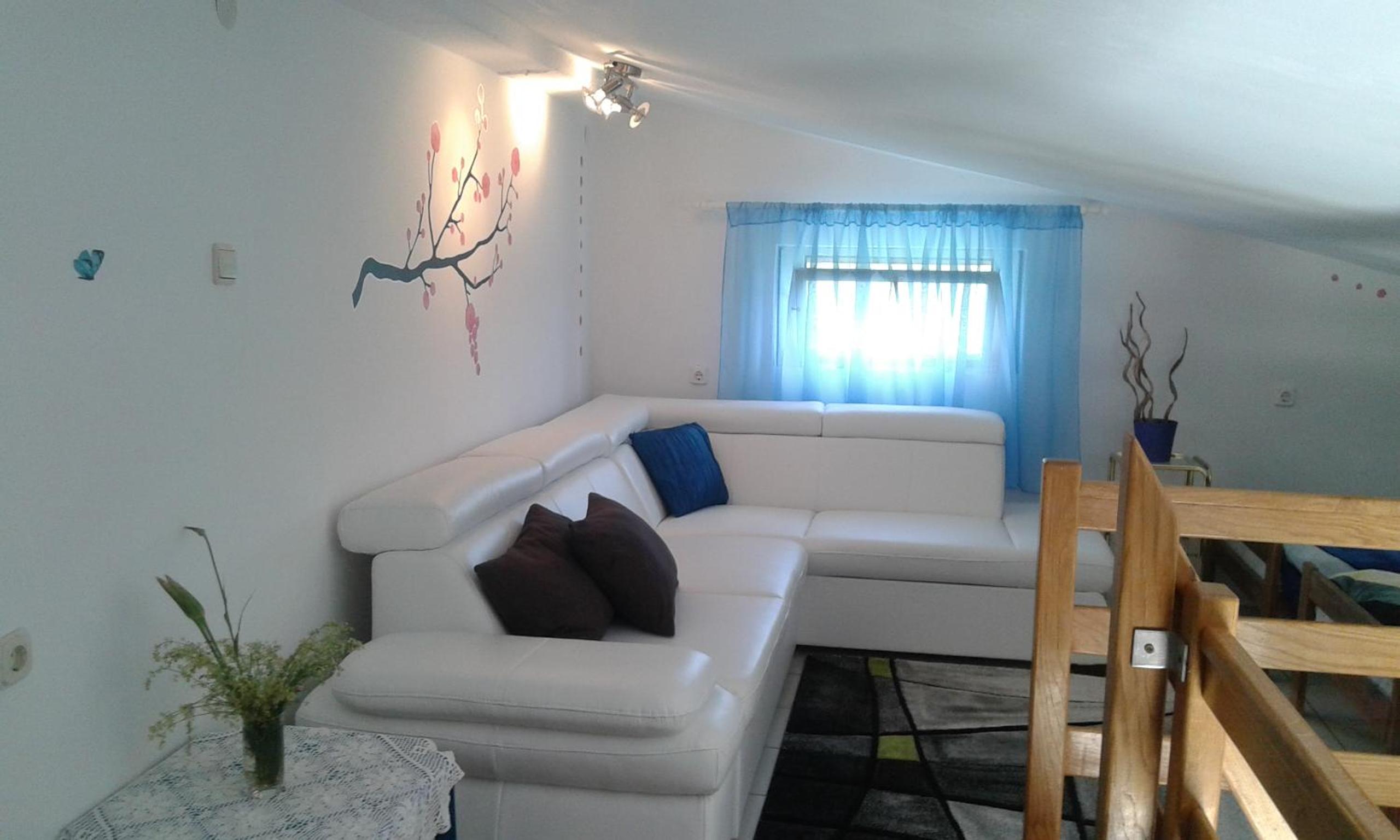 Apartment - Split Level