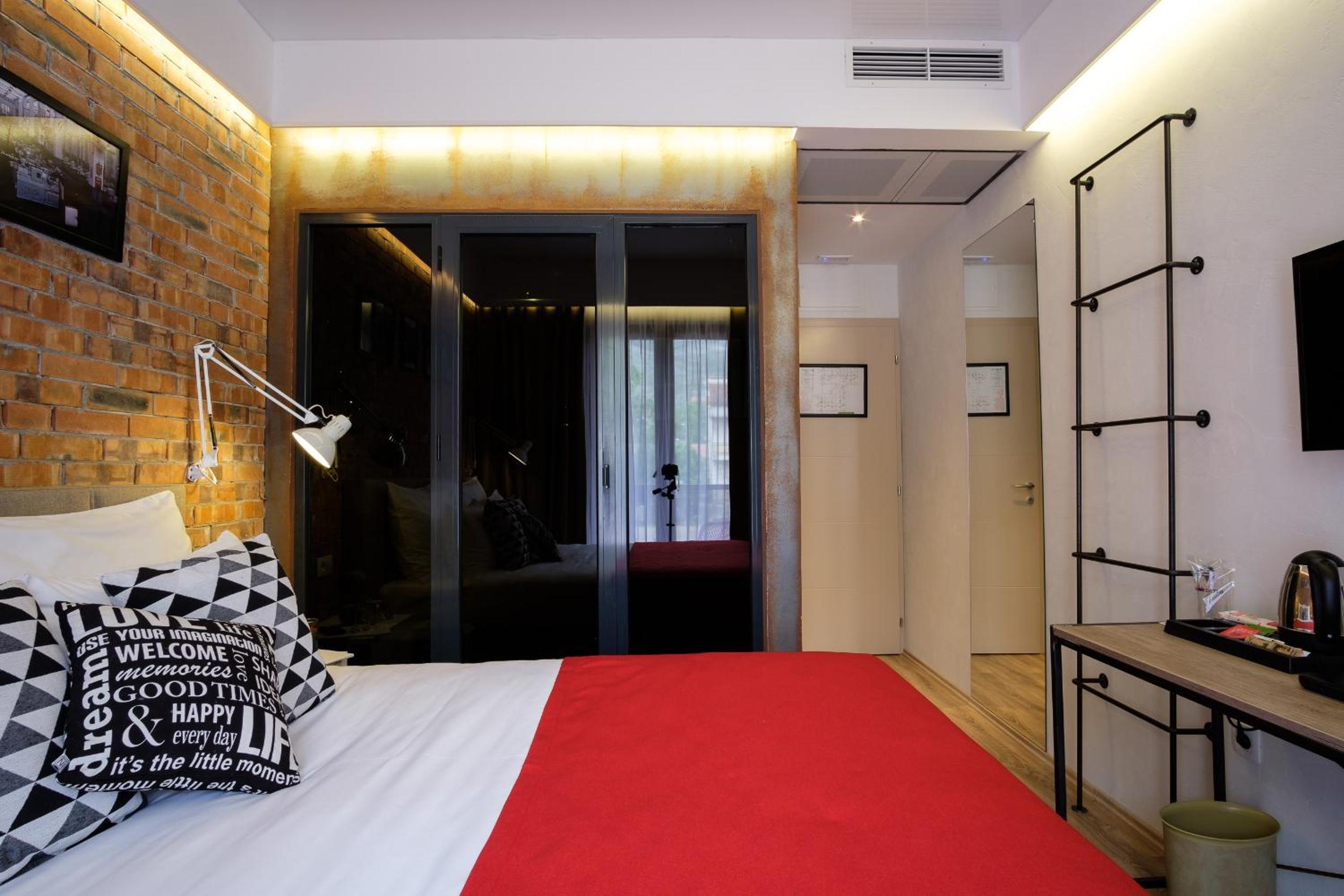Double Room with Balcony photo 1