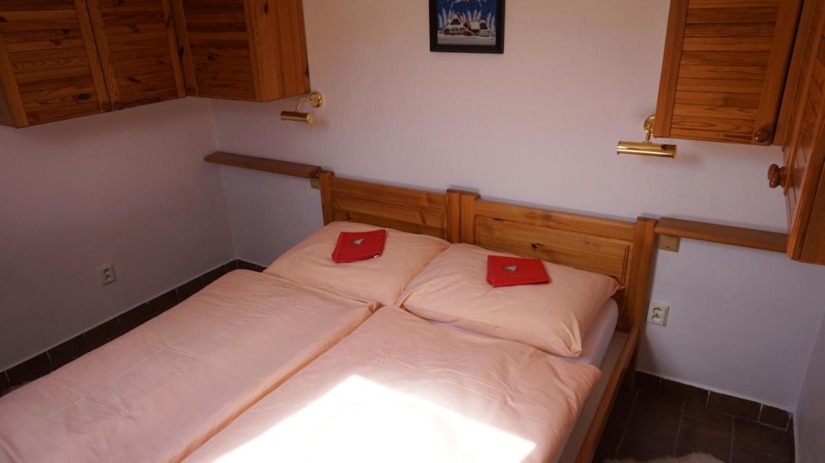 One-Bedroom Suite photo 2