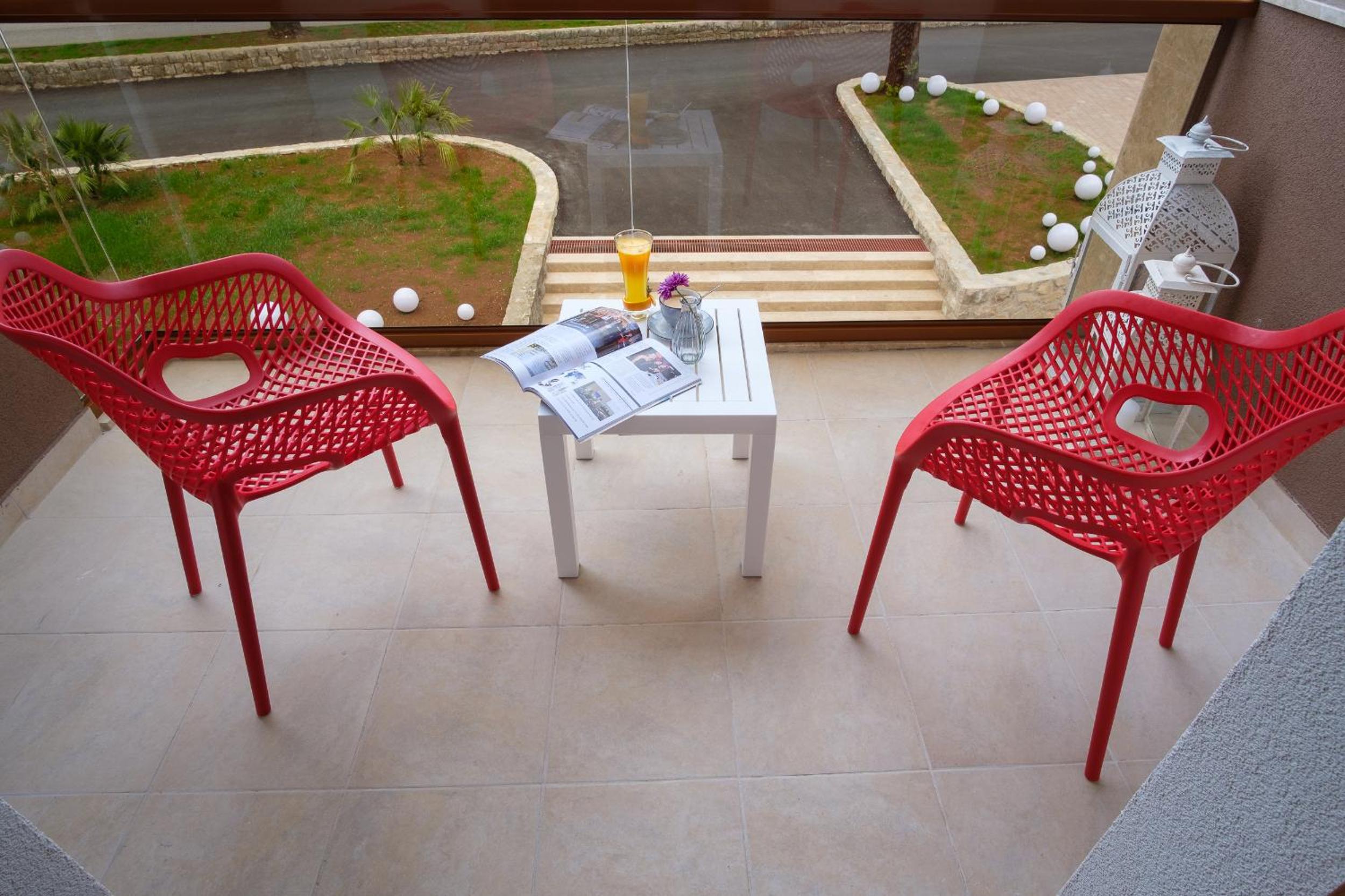 Double Room with Balcony photo 3