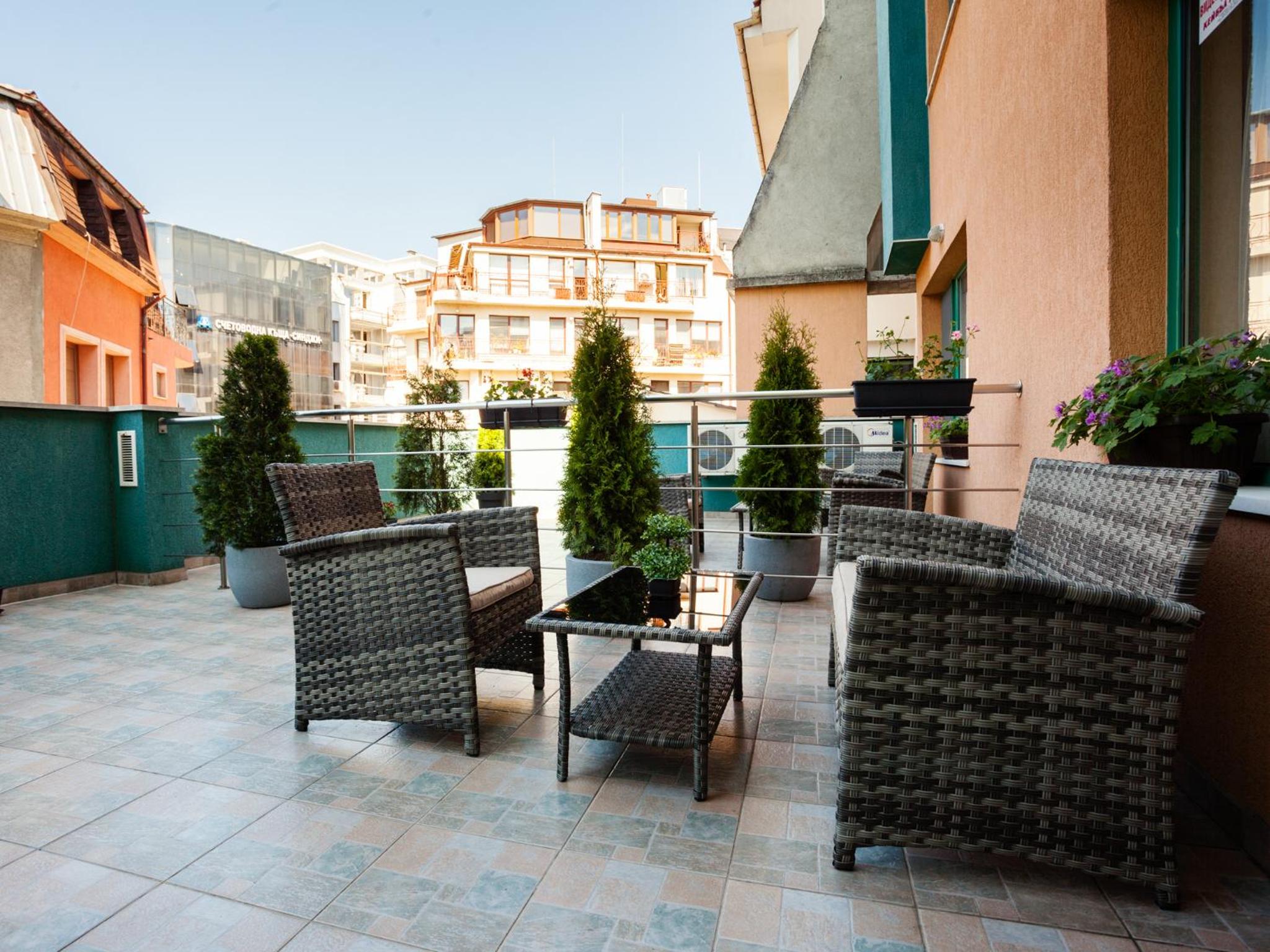 Deluxe Apartment with Terrace - Photo 3