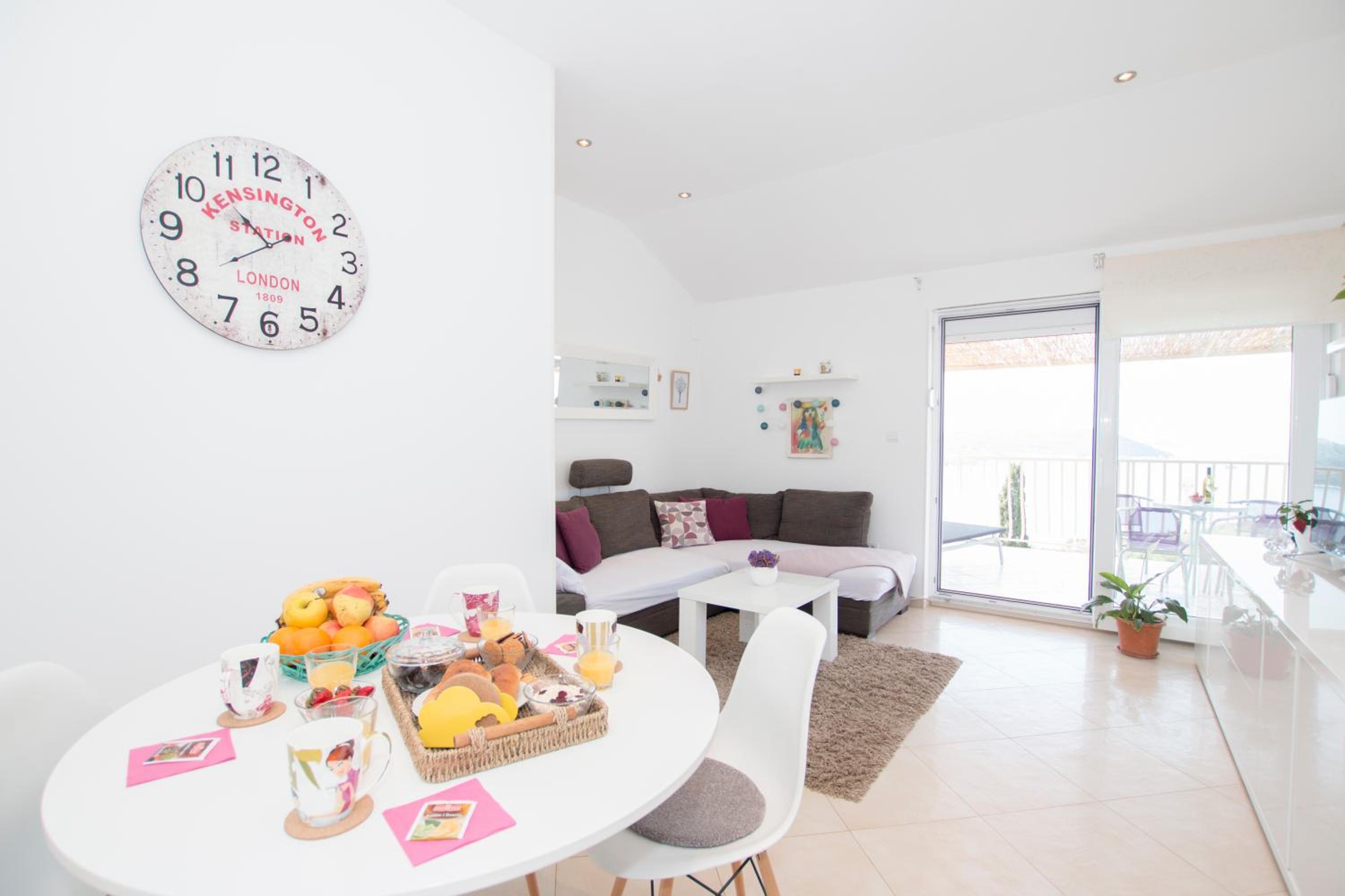 Apartment with Sea View photo 1