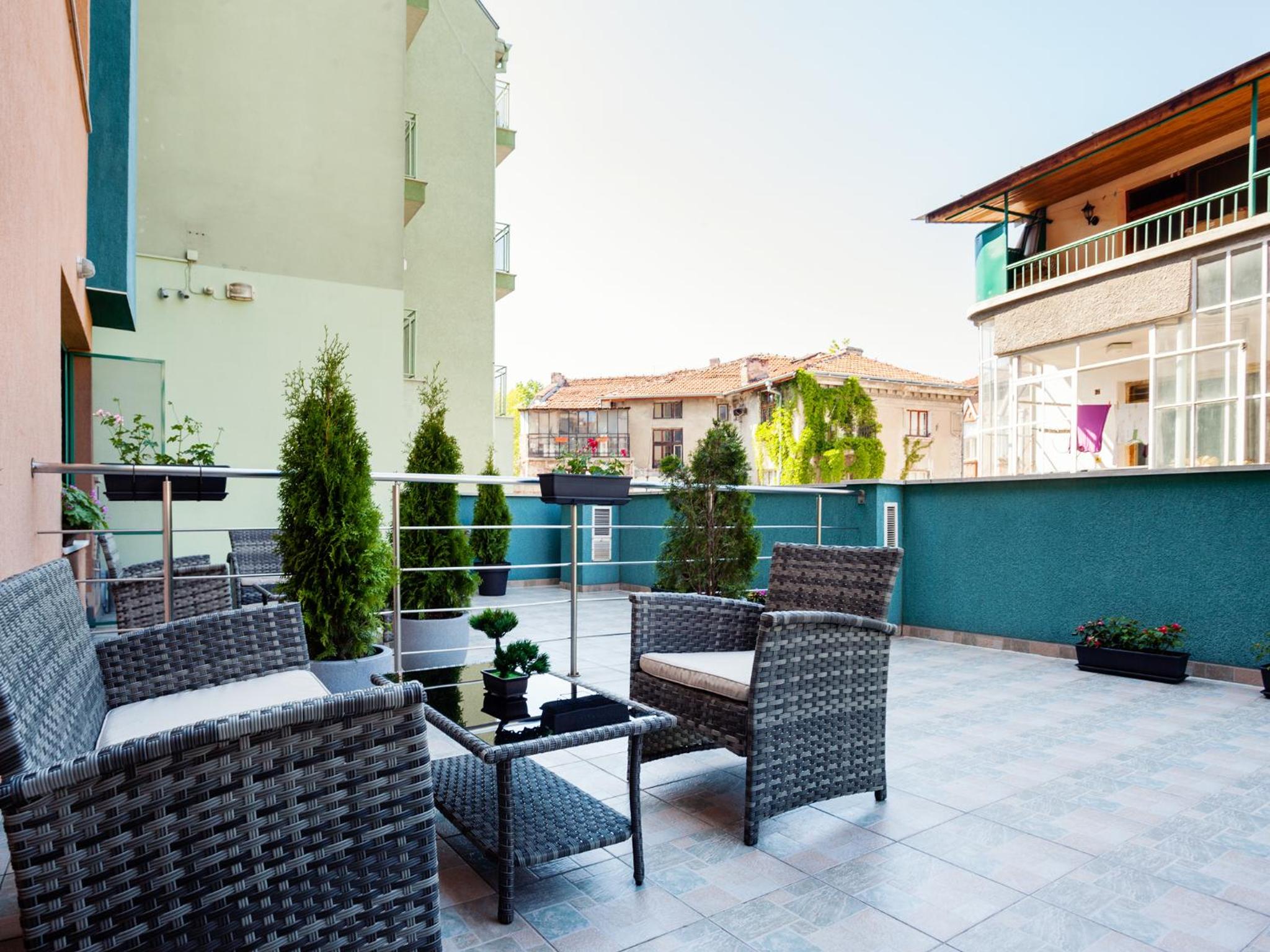 Deluxe Apartment with Terrace - Photo 10