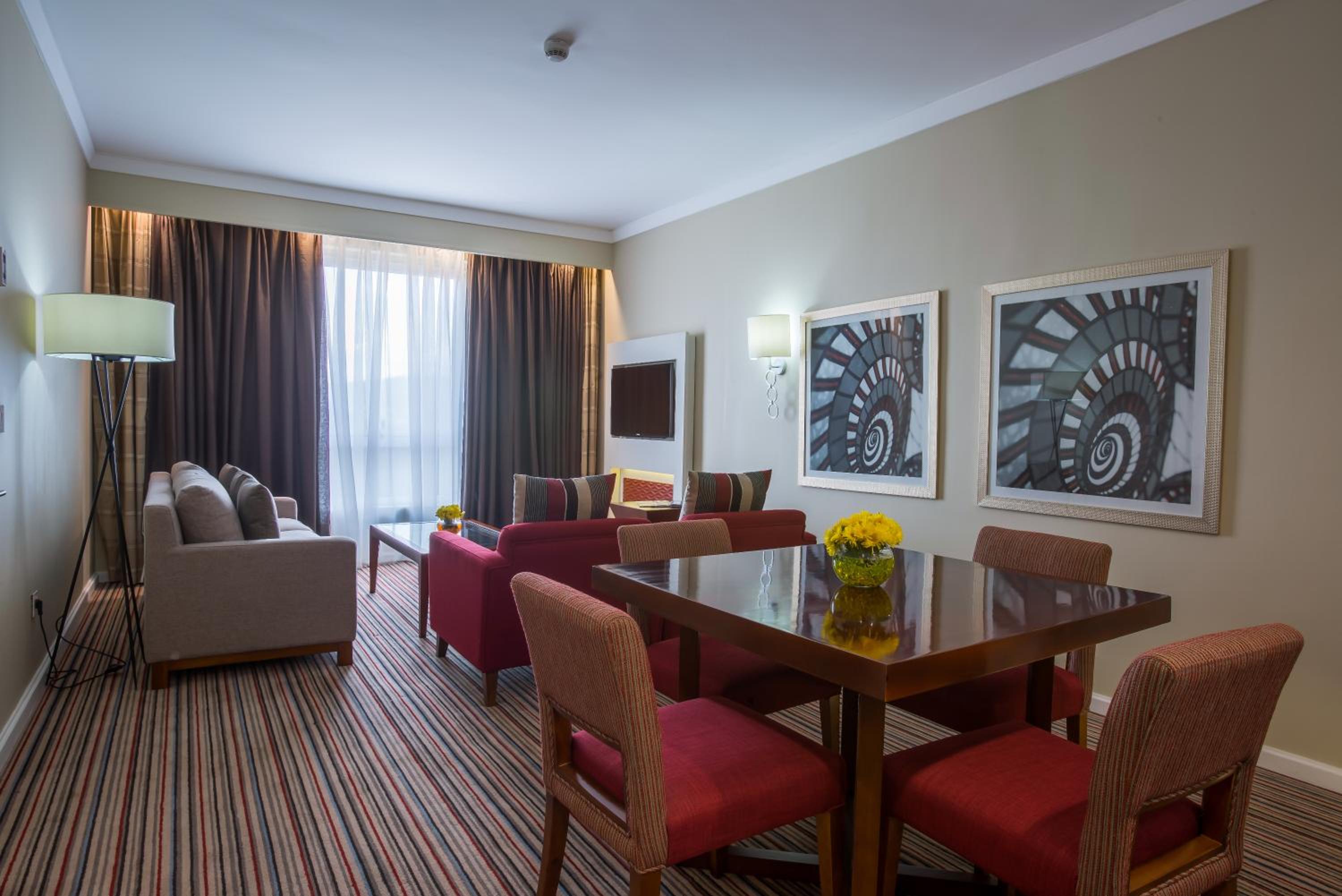 One-Bedroom Suite - Photo 20