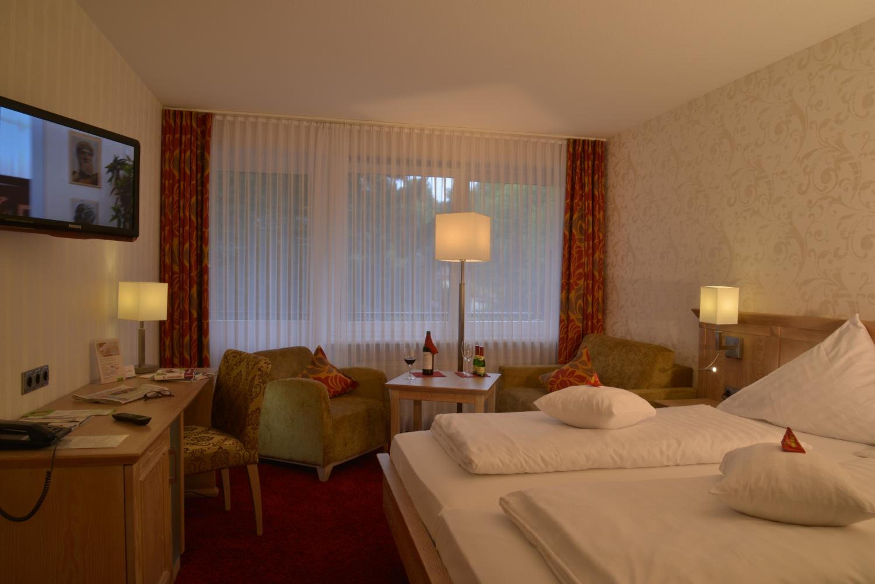 Business Double Room - Photo 2
