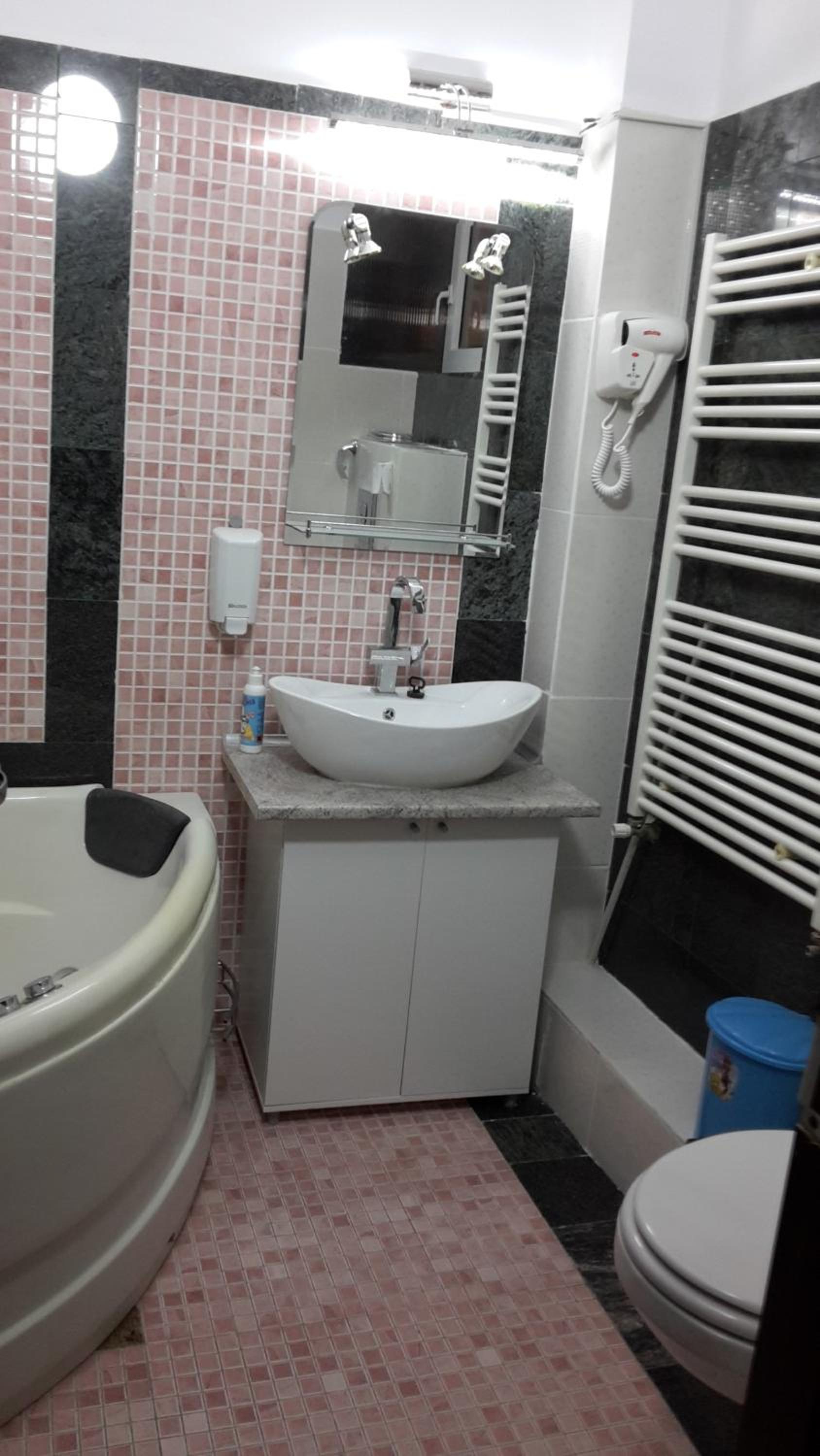 Apartment - Photo 8