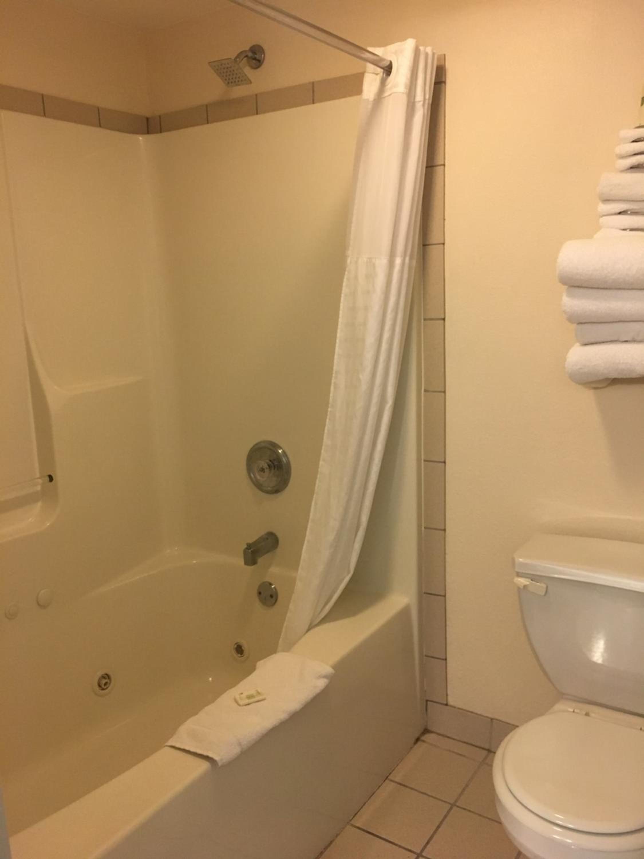 Double Room - Photo 8