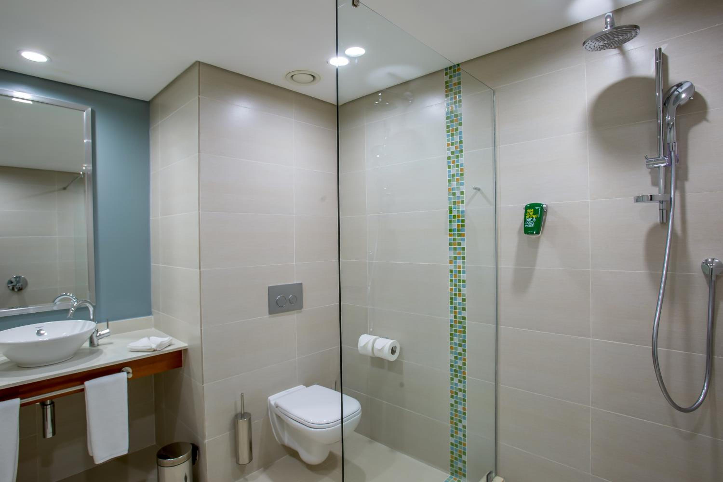 One-Bedroom Suite - Photo 26