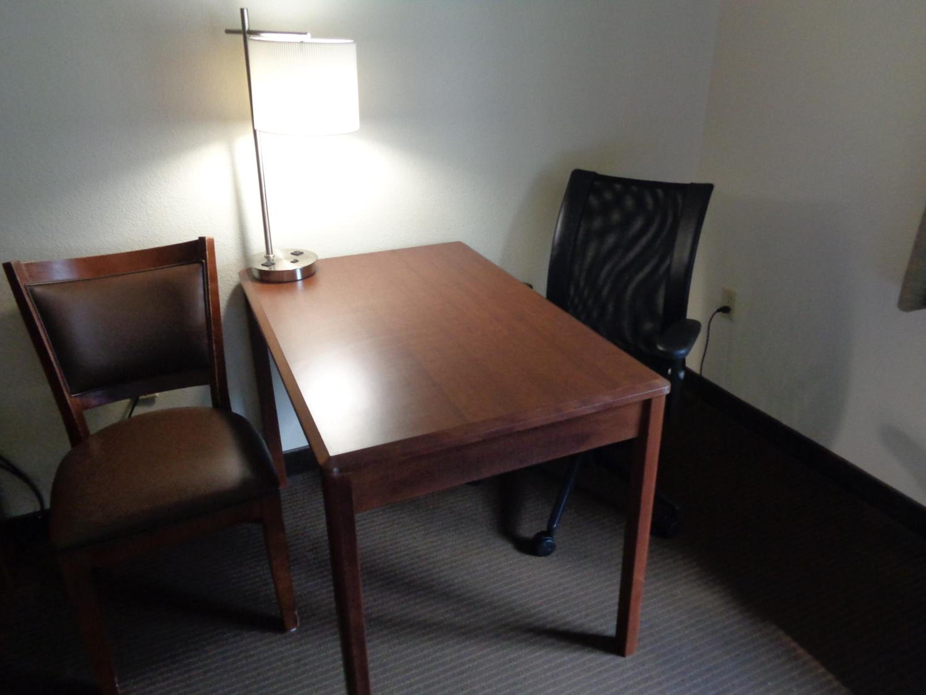 King Room - Non-Smoking photo 1