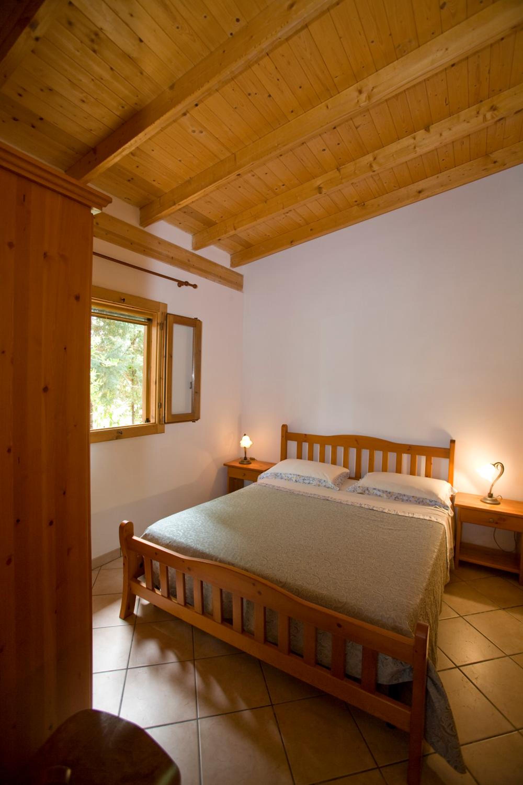 Deluxe Bungalow with Garden View