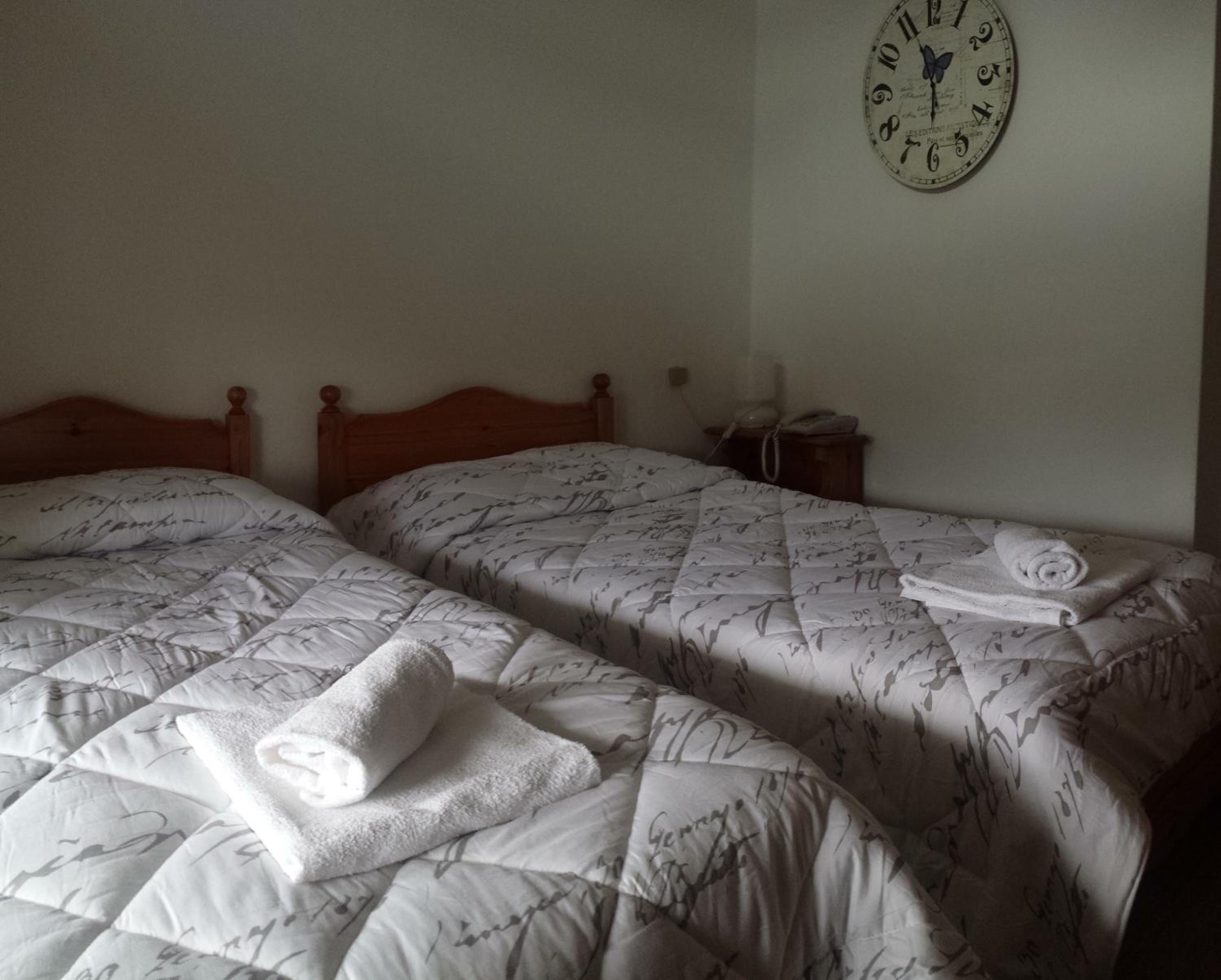Double or Twin Room photo 3