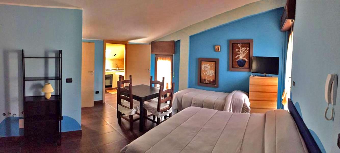 Studio Apartment photo 1