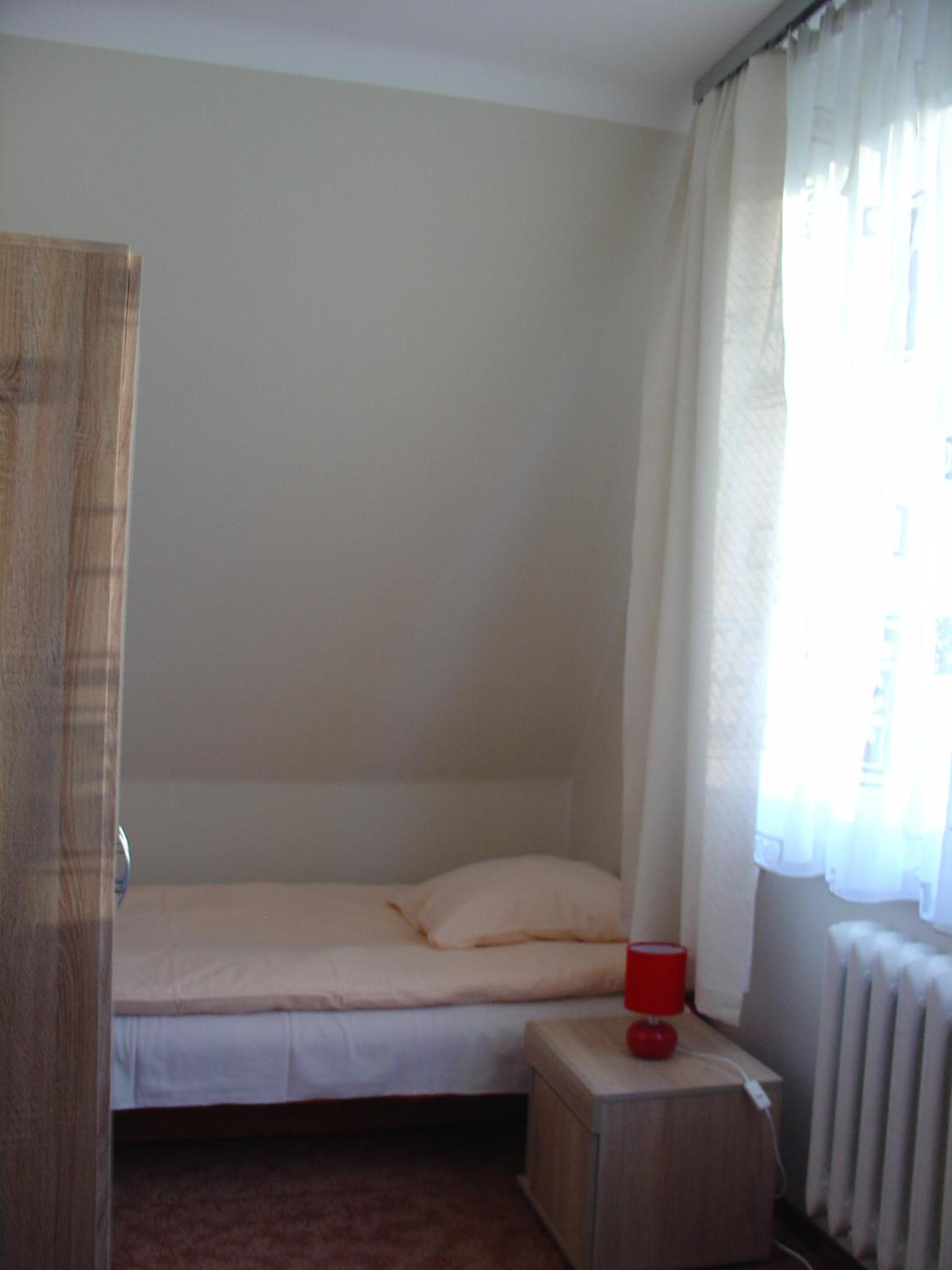 Triple Room with Private Bathroom photo 2