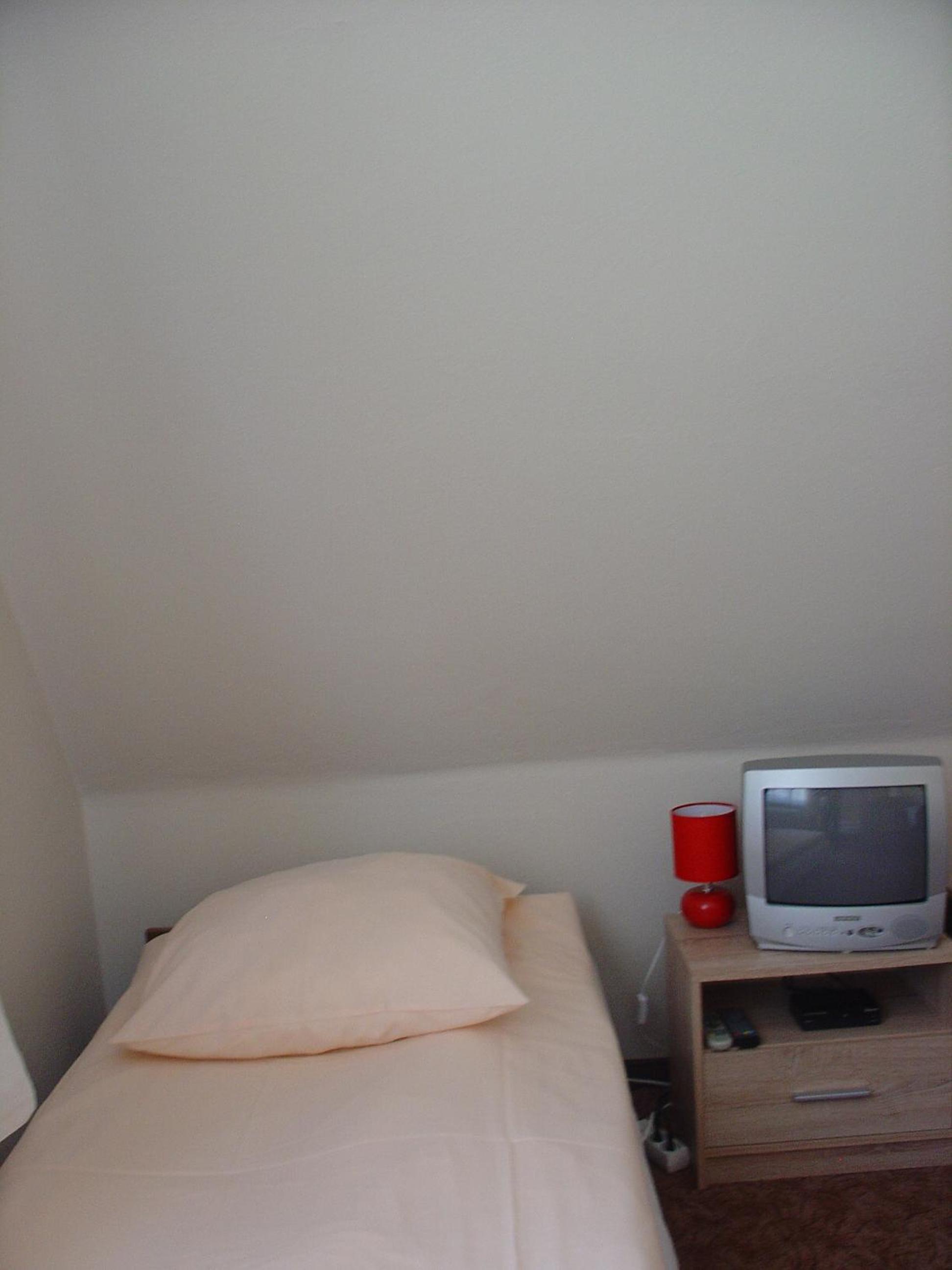 Triple Room with Private Bathroom photo 1