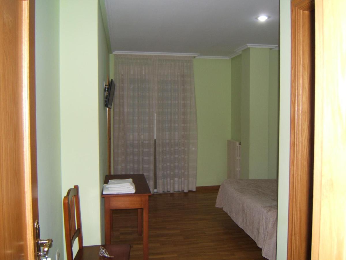 Single Room photo 3