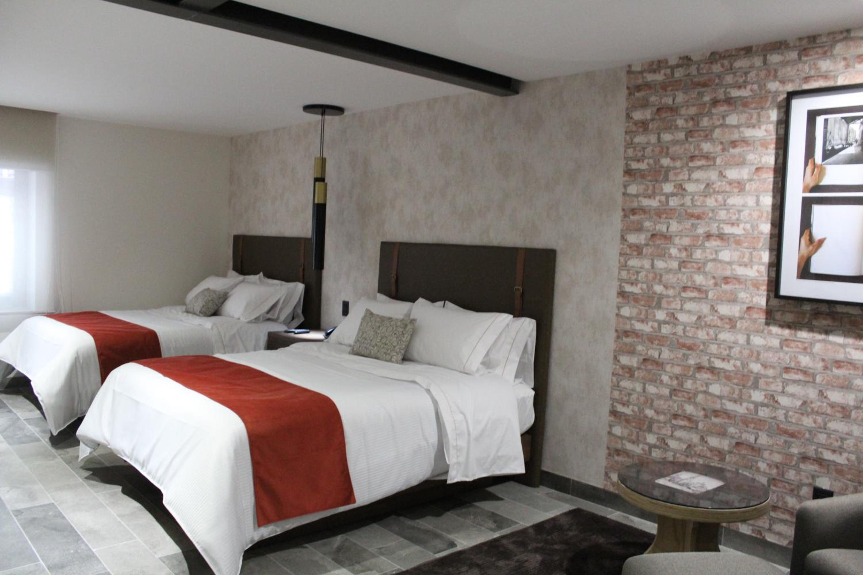 Double Room - Photo 6
