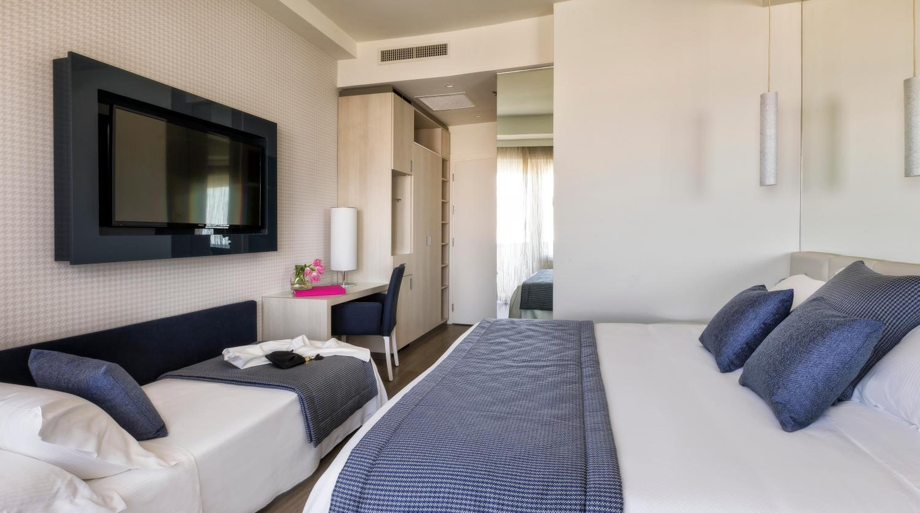 Superior Triple Room - Photo 3