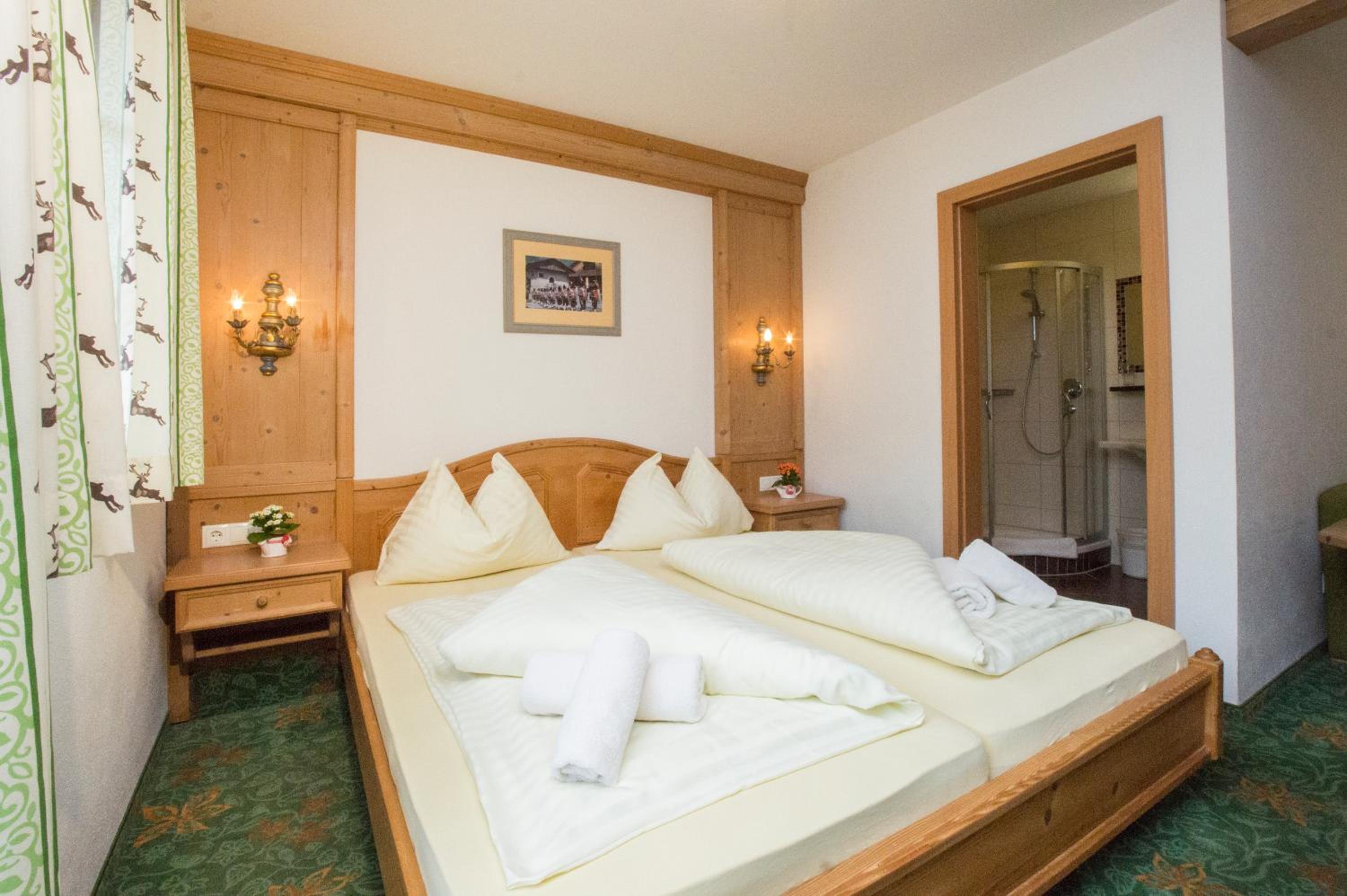 Double Room - Photo 4
