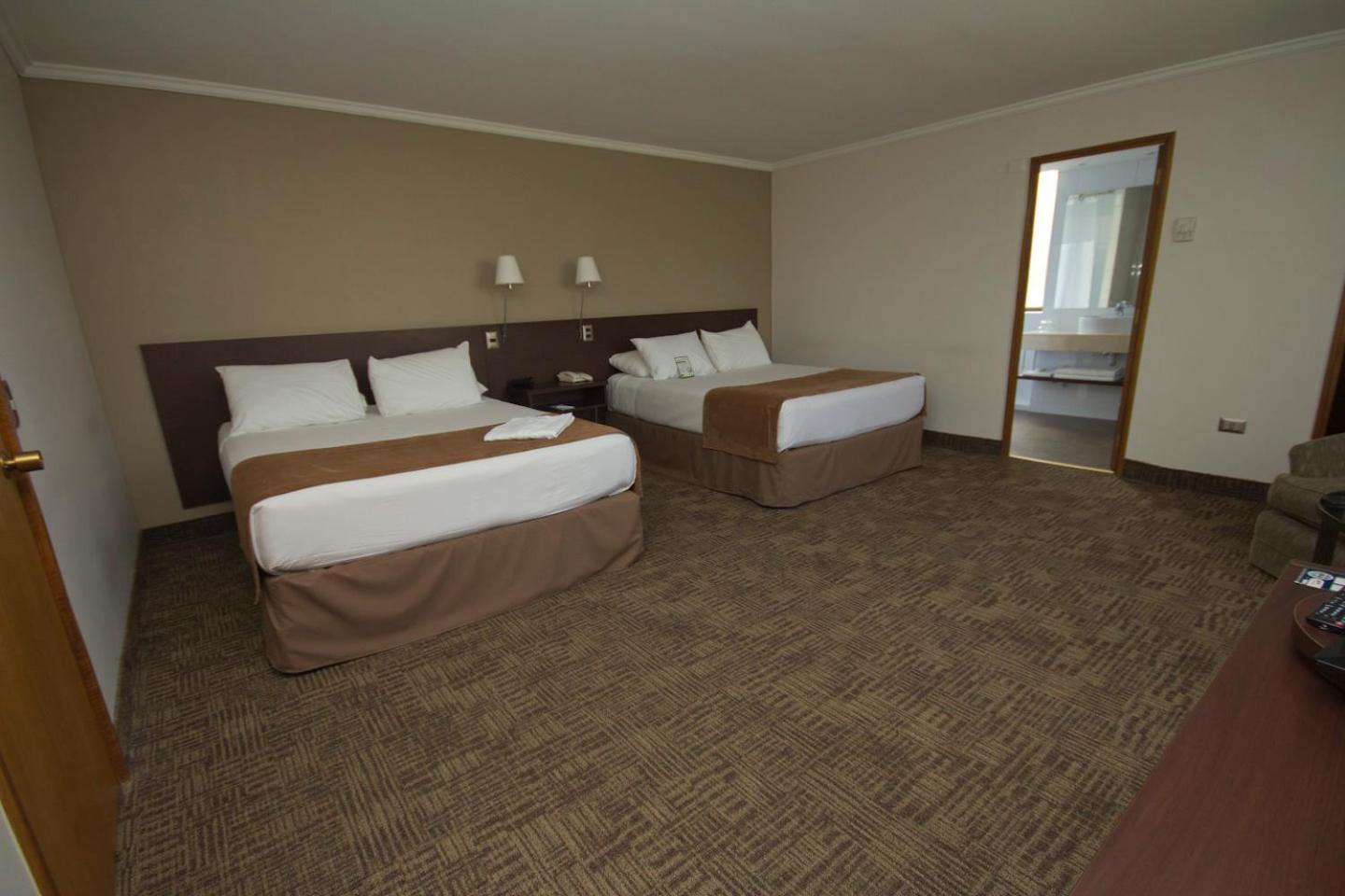 Suite - Photo 7