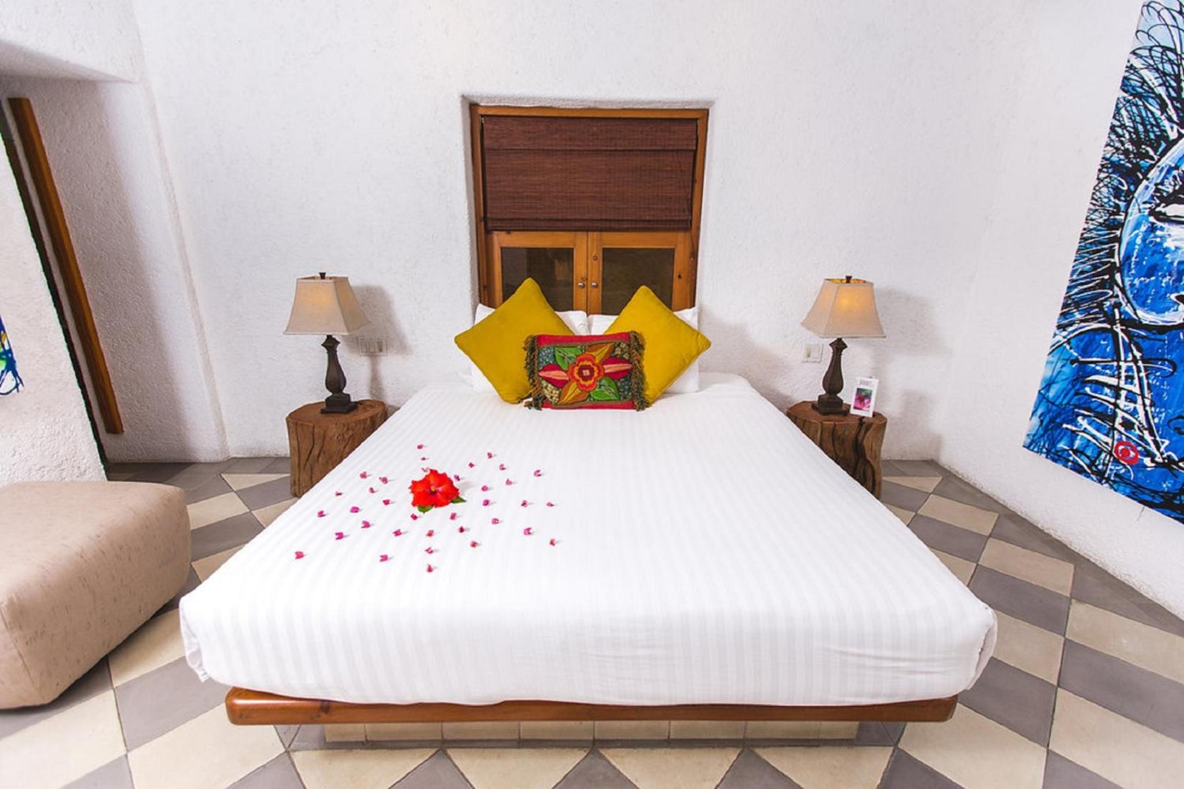 Standard King Room - Photo 4