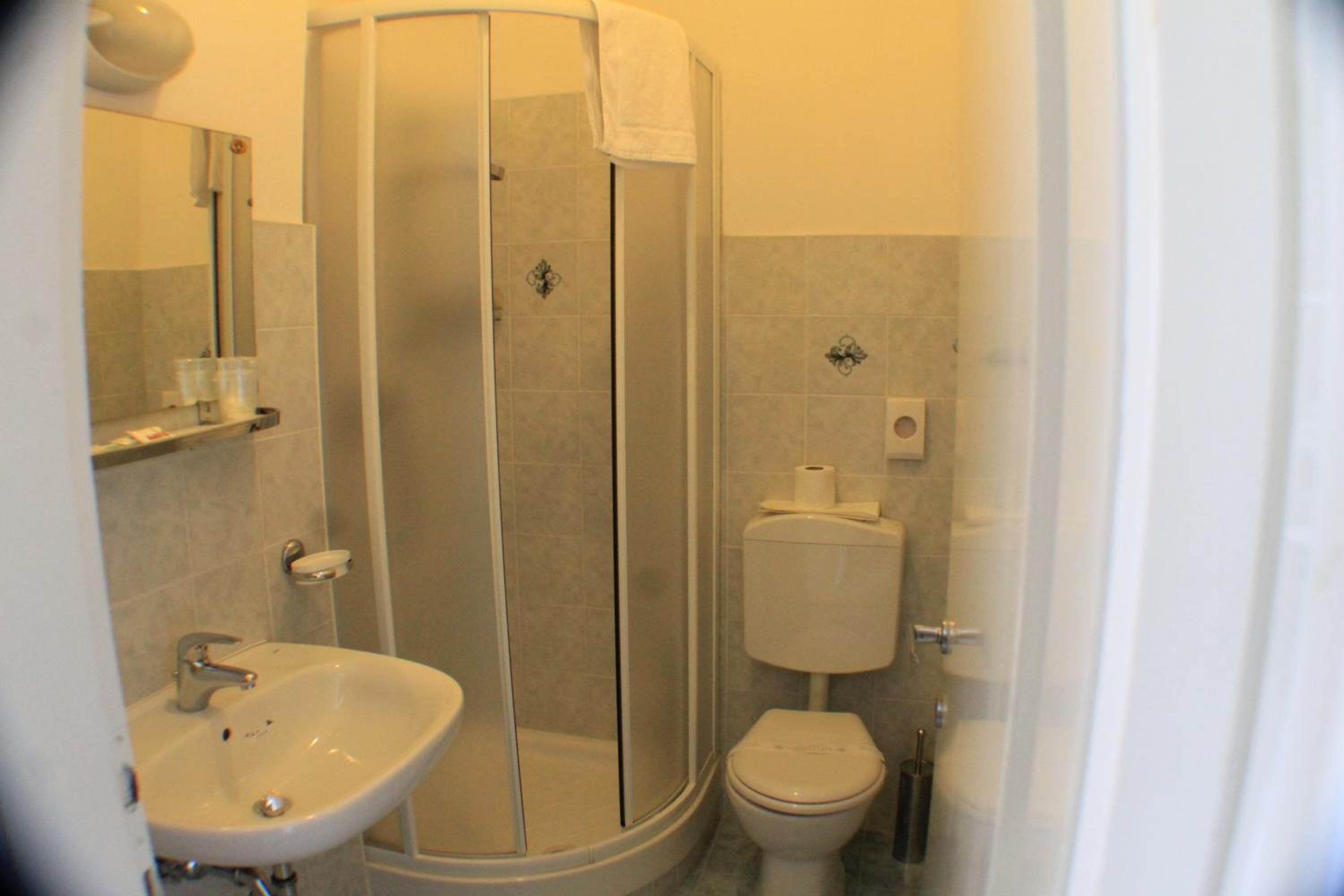 Double or Twin Room photo 2