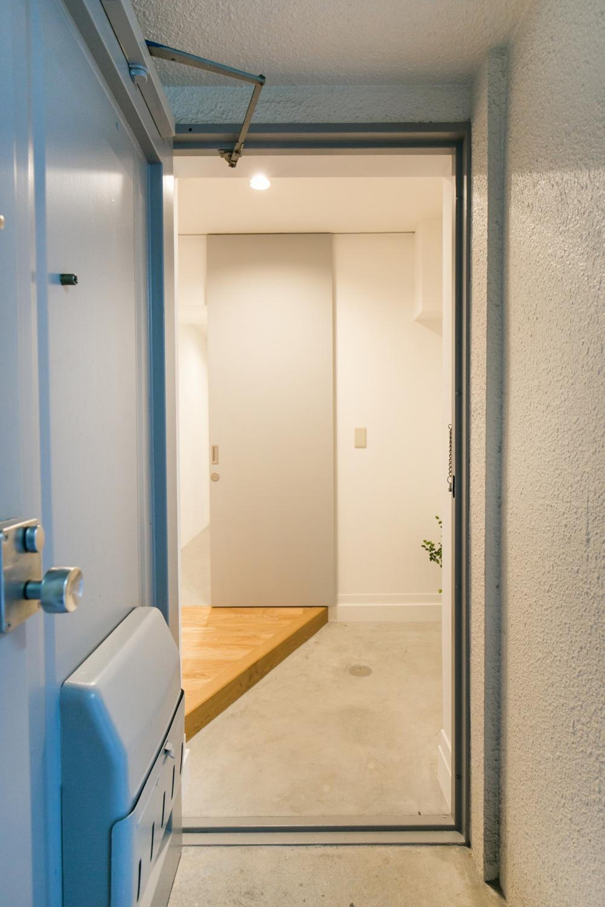 One-Bedroom Apartment - Photo 9