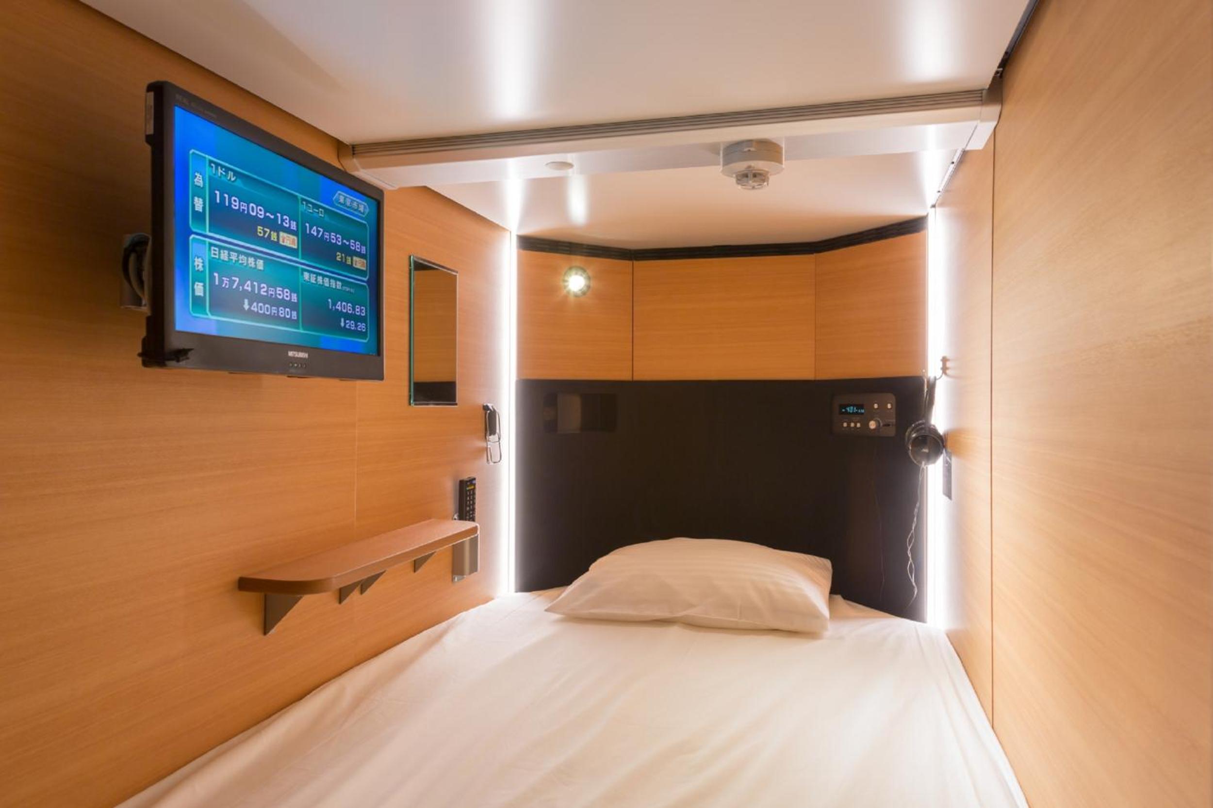 Capsule Room for Male - Upper Level 