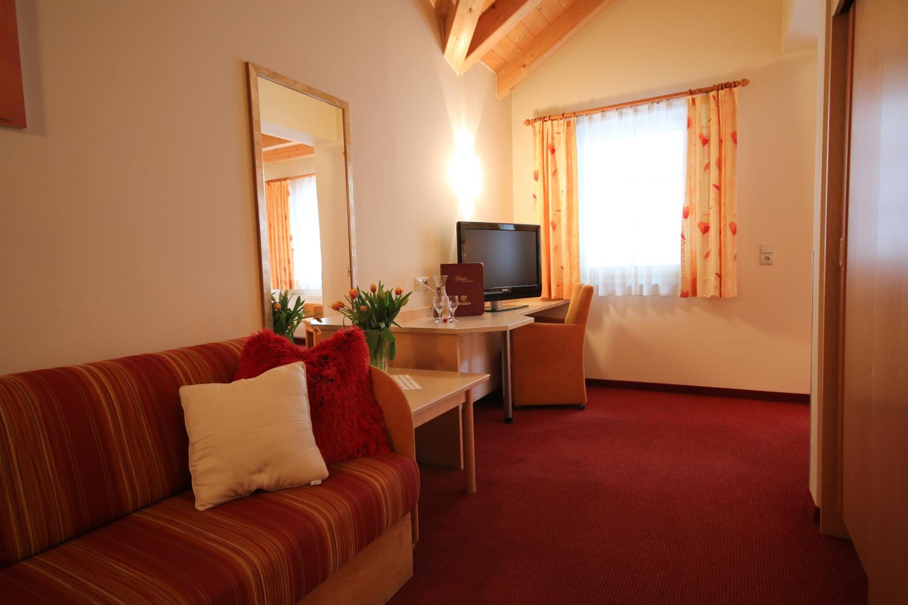 Triple Room - Photo 10