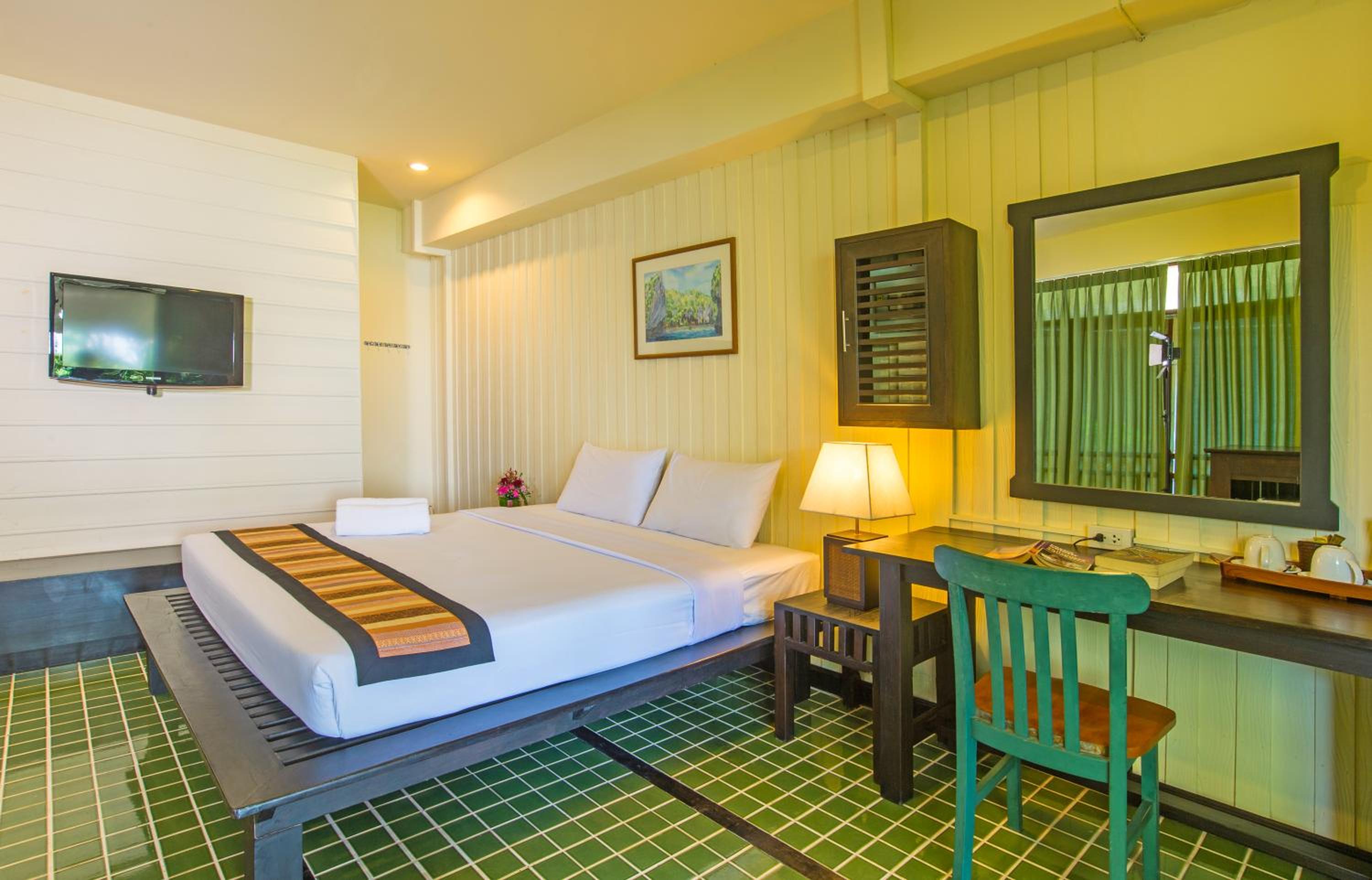 Deluxe Double Room with Balcony and Sea View photo 3