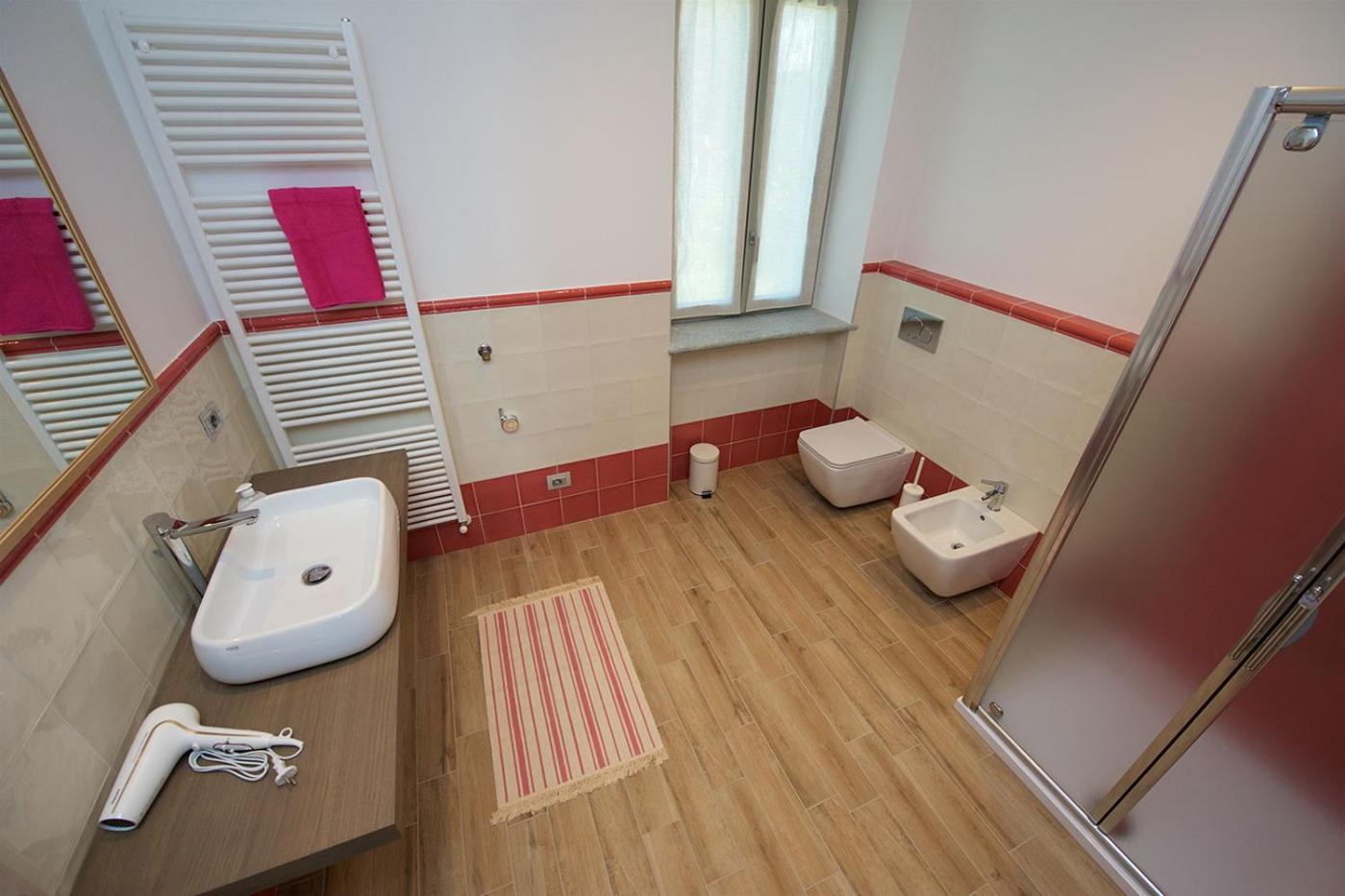 Two-Bedroom House photo 3