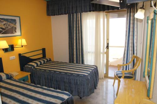 Standard Twin Room photo 2