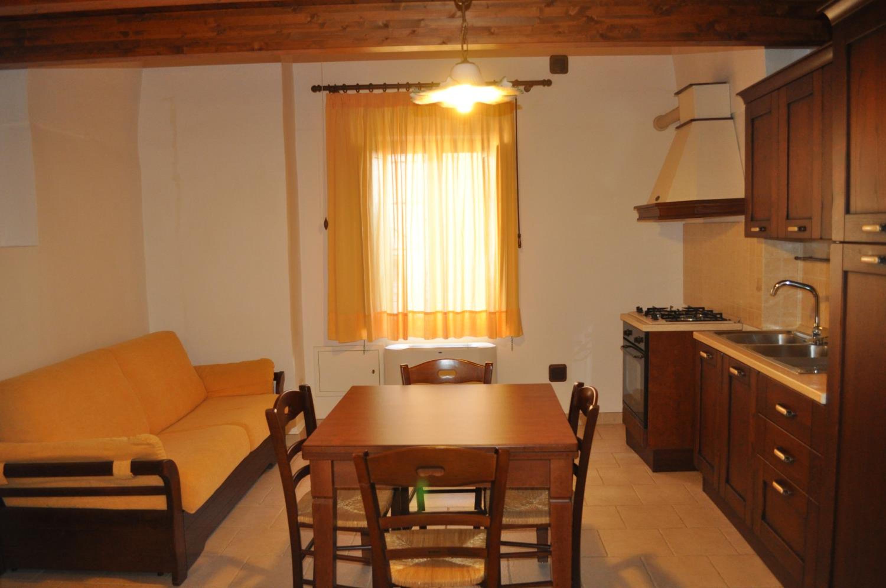 Maisonette photo 3