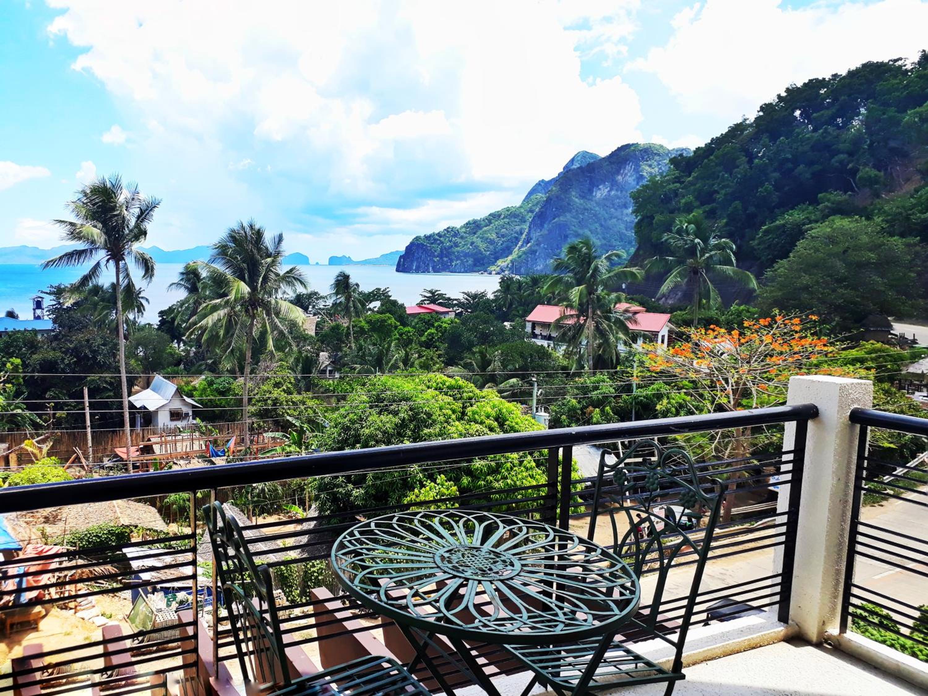Executive Suite with Sea View - Photo 15